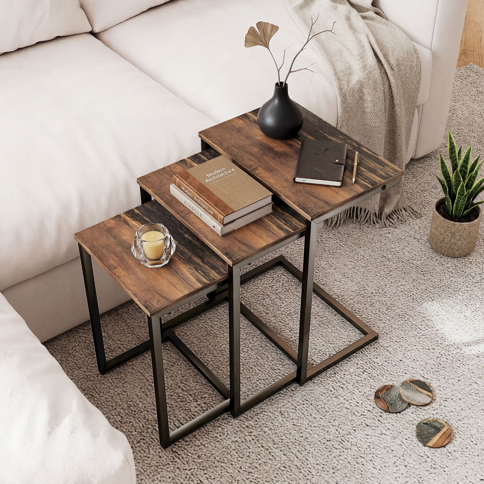 HOMCOM Nesting Side Tables Set of 3, C-Shaped Snack Side Tables with Steel Frame for Sofa Couch and Bed, Rustic Brown