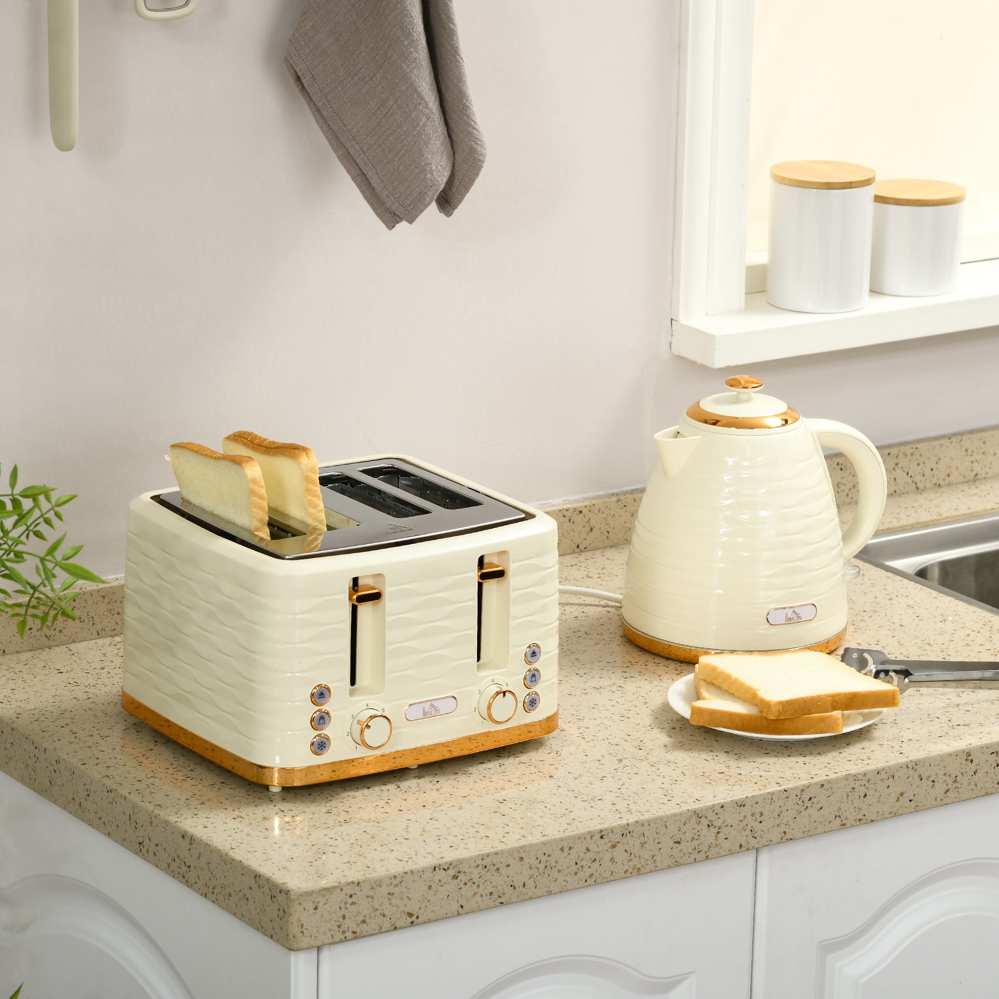 HOMCOM 3000W 1.7L Rapid Boil Kettle & 4 Slice Toaster, Kettle and Toaster Set with 7 Browning Controls and Crumb Tray, Beige - North Peak Garden Furniture