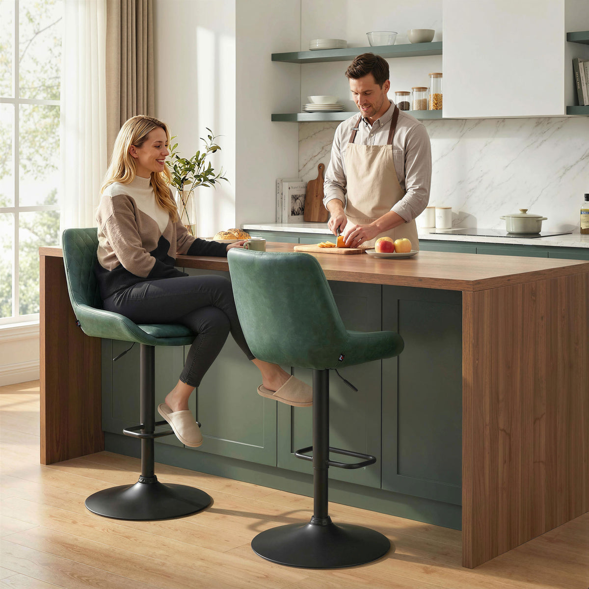 HOMCOM Retro Bar Stools Set of 2, Adjustable Kitchen Stool, Upholstered Bar Chairs with Back, Swivel Seat, Green