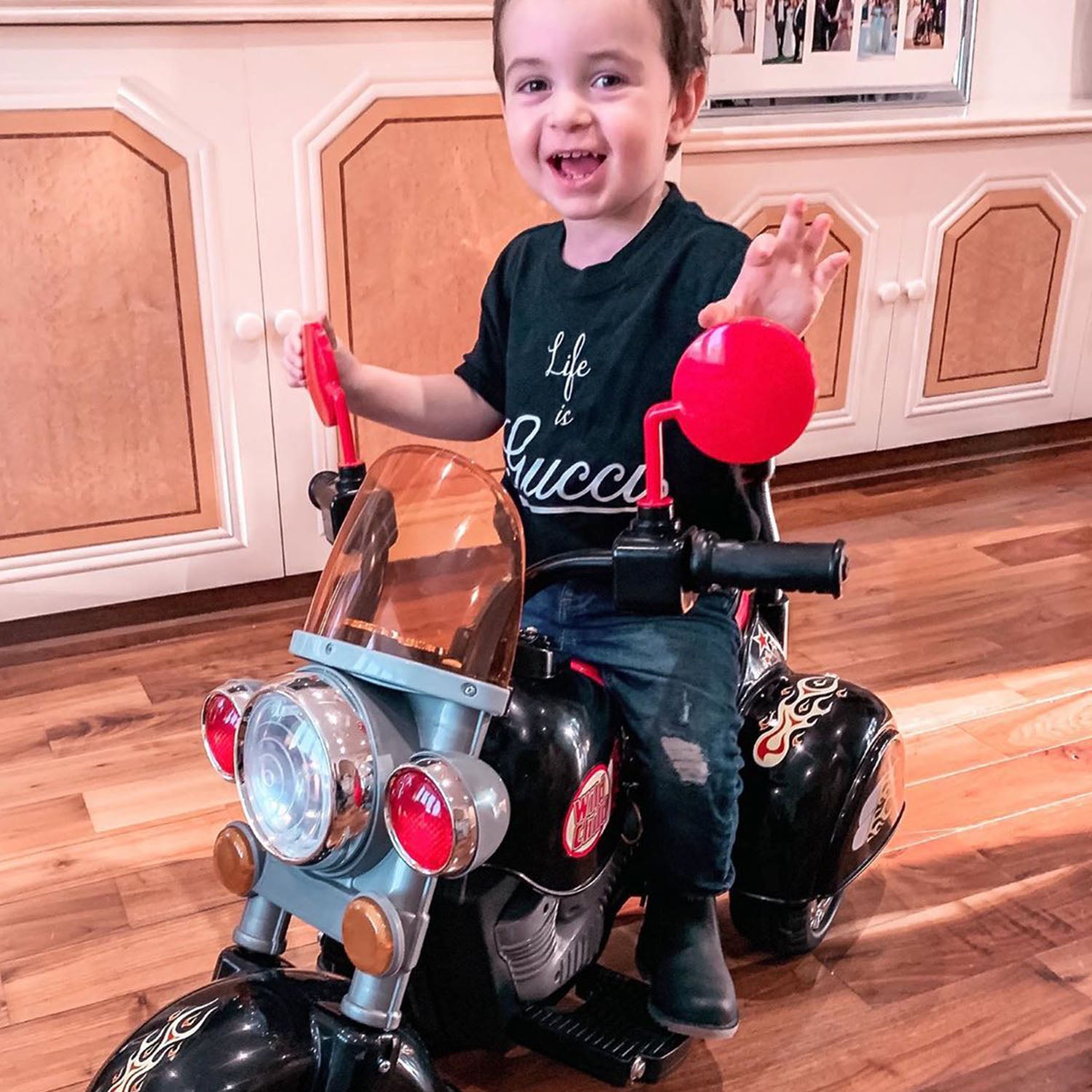 HOMCOM Kids Ride On Toy Car Motorbike Electric Scooter 6V Battery Operated Toy Trike-Black - North Peak Garden Furniture