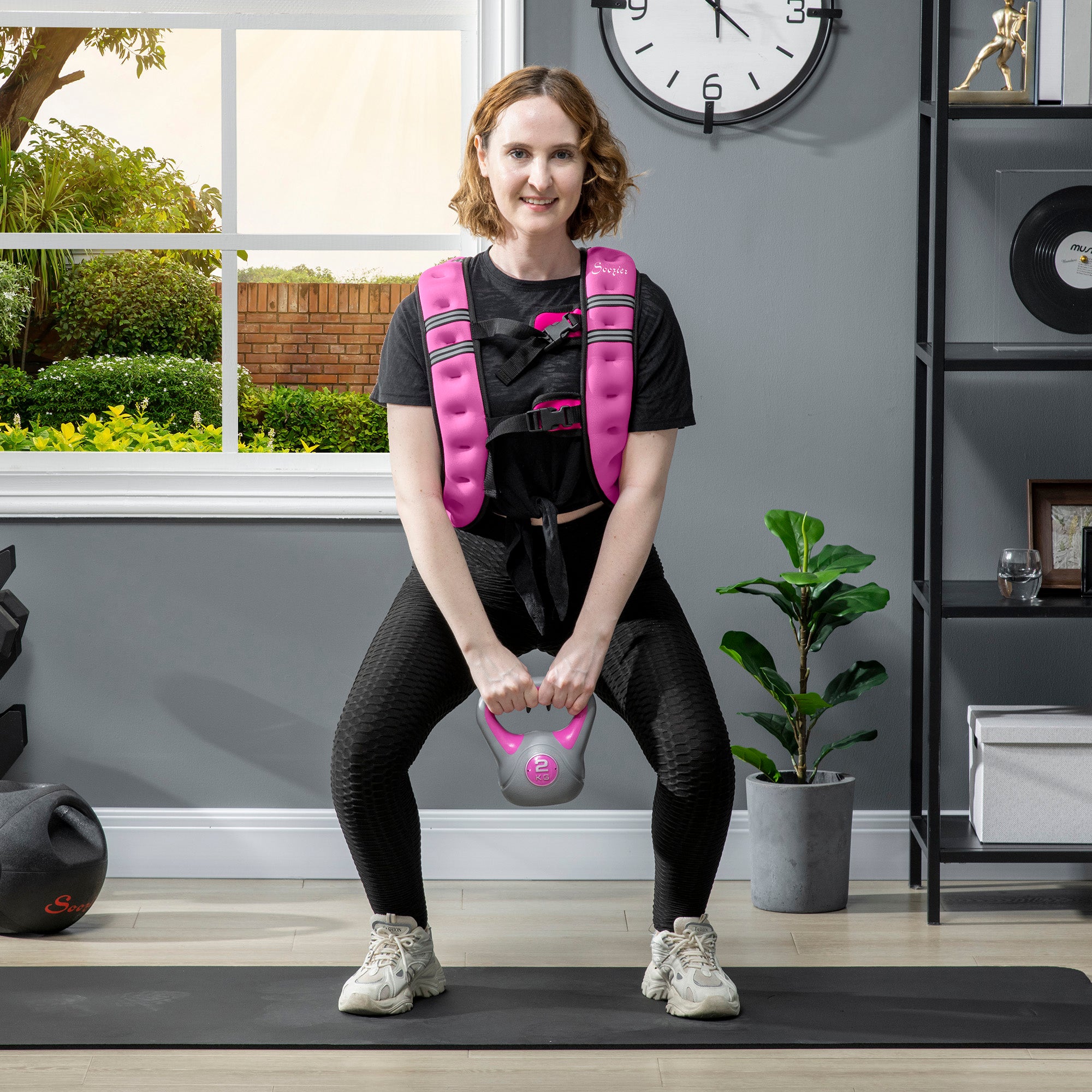 HOMCOM 8KG Weighted Vest, Running Weight Vest with Adjustable Strap, Convenient Pocket and Reflective Strips for Men and Women