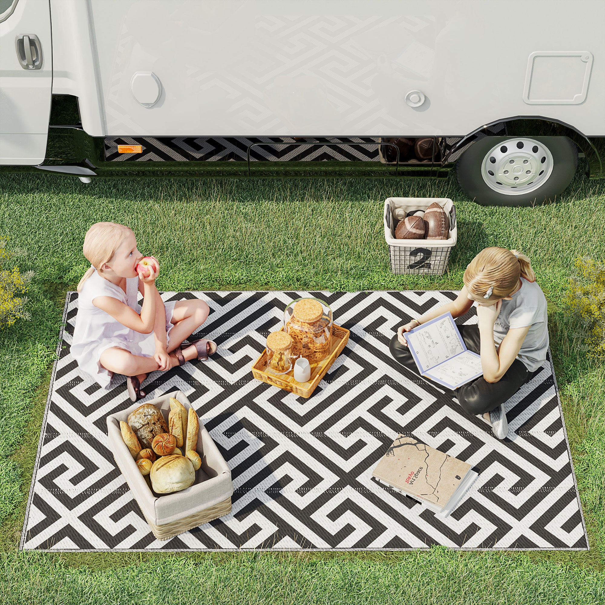 Outsunny 121 x 182 cm(4x6ft) Outdoor Rug Reversible Mat Plastic Straw Rug Portable RV Camping Mat for Garden Deck Picnic Indoor, Black & White - North Peak Garden Furniture