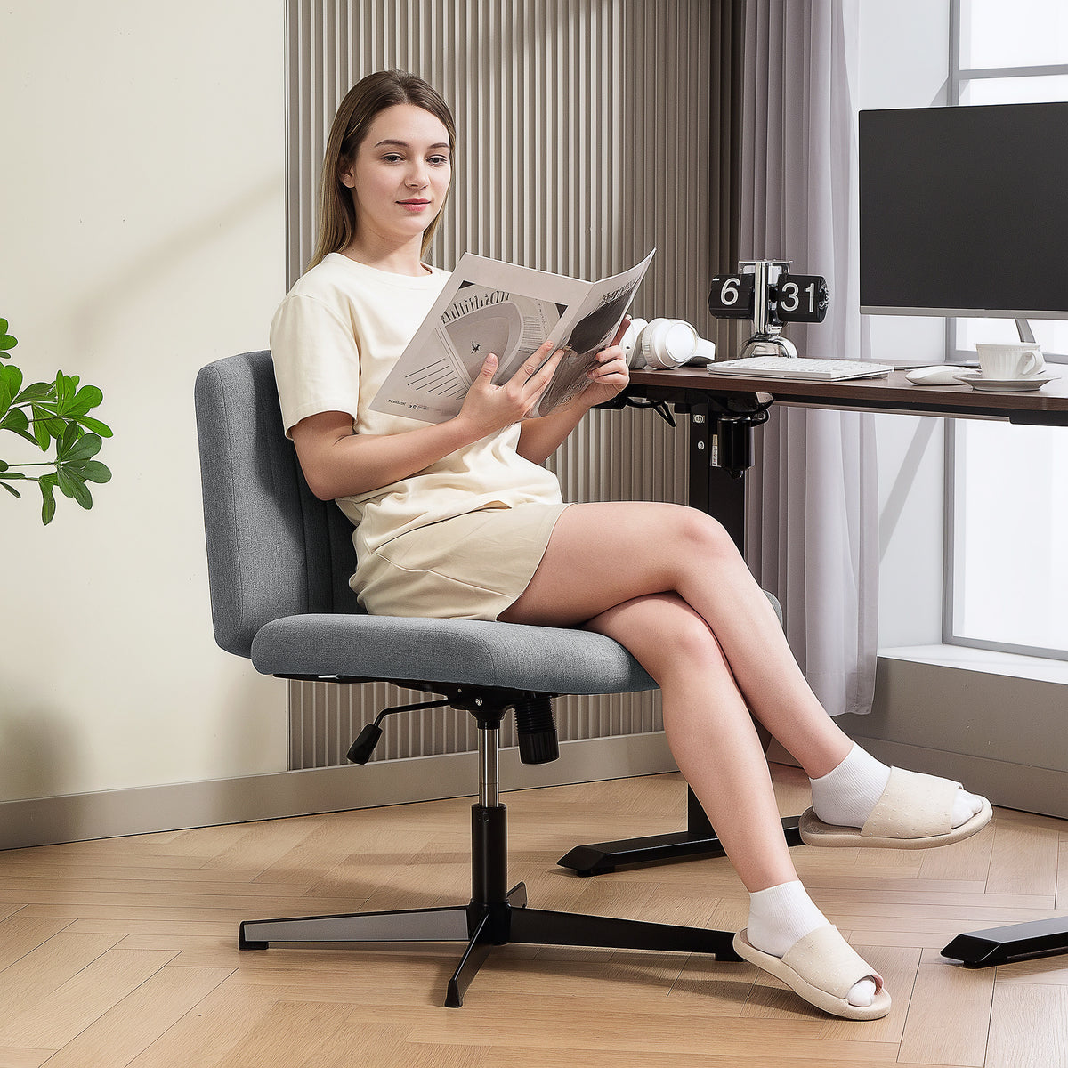 HOMCOM Armless Office Chair No Wheels, Linen Fabric Criss Cross Legged Desk Chair with Wide Seat, Thick Padding, Tilt Function, Height Adjustable Swivel Computer Seat for Home, Grey