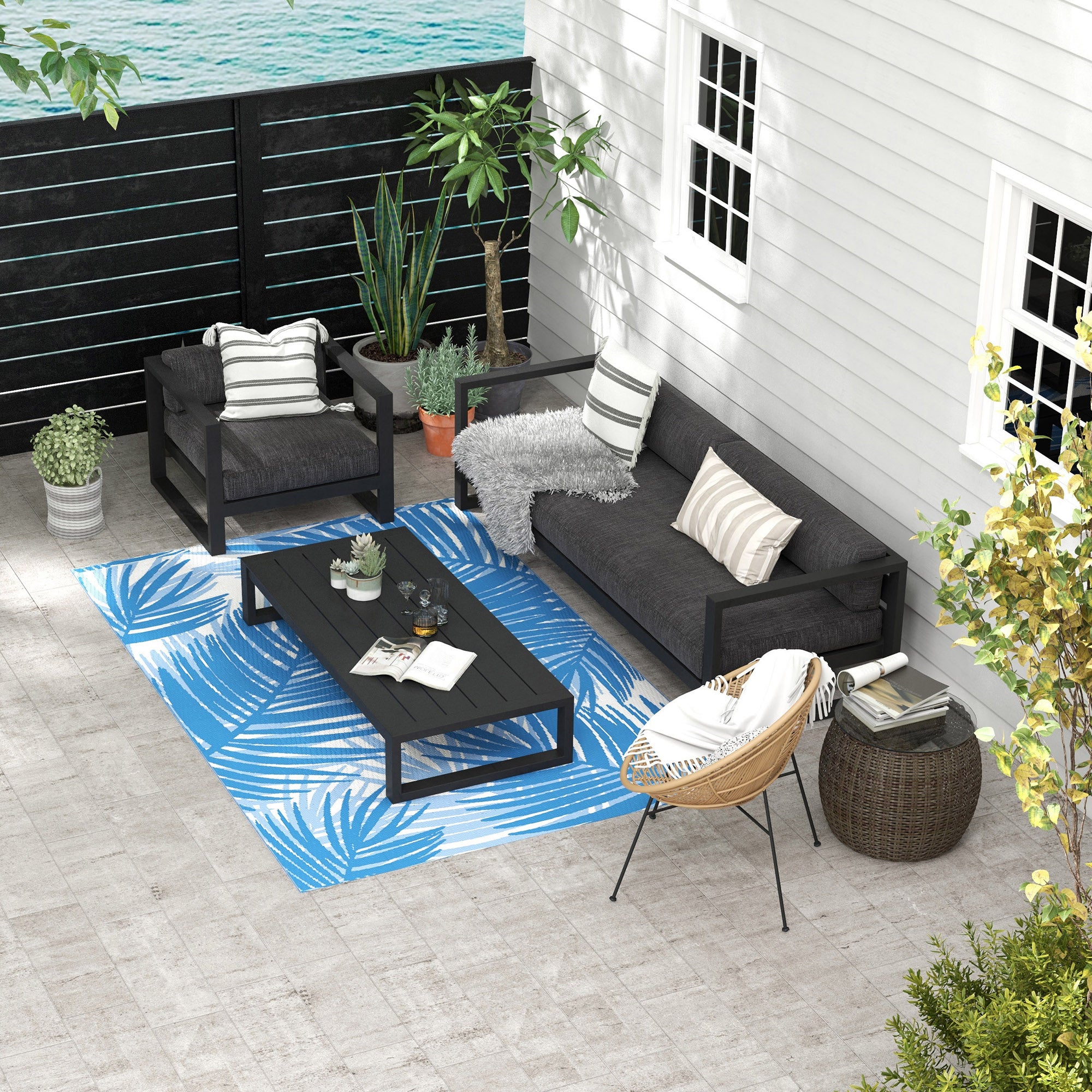 Outsunny Plastic Straw Reversible RV Outdoor Rug with Carry Bag, 182 x 274cm, Blue and Cream - North Peak Garden Furniture
