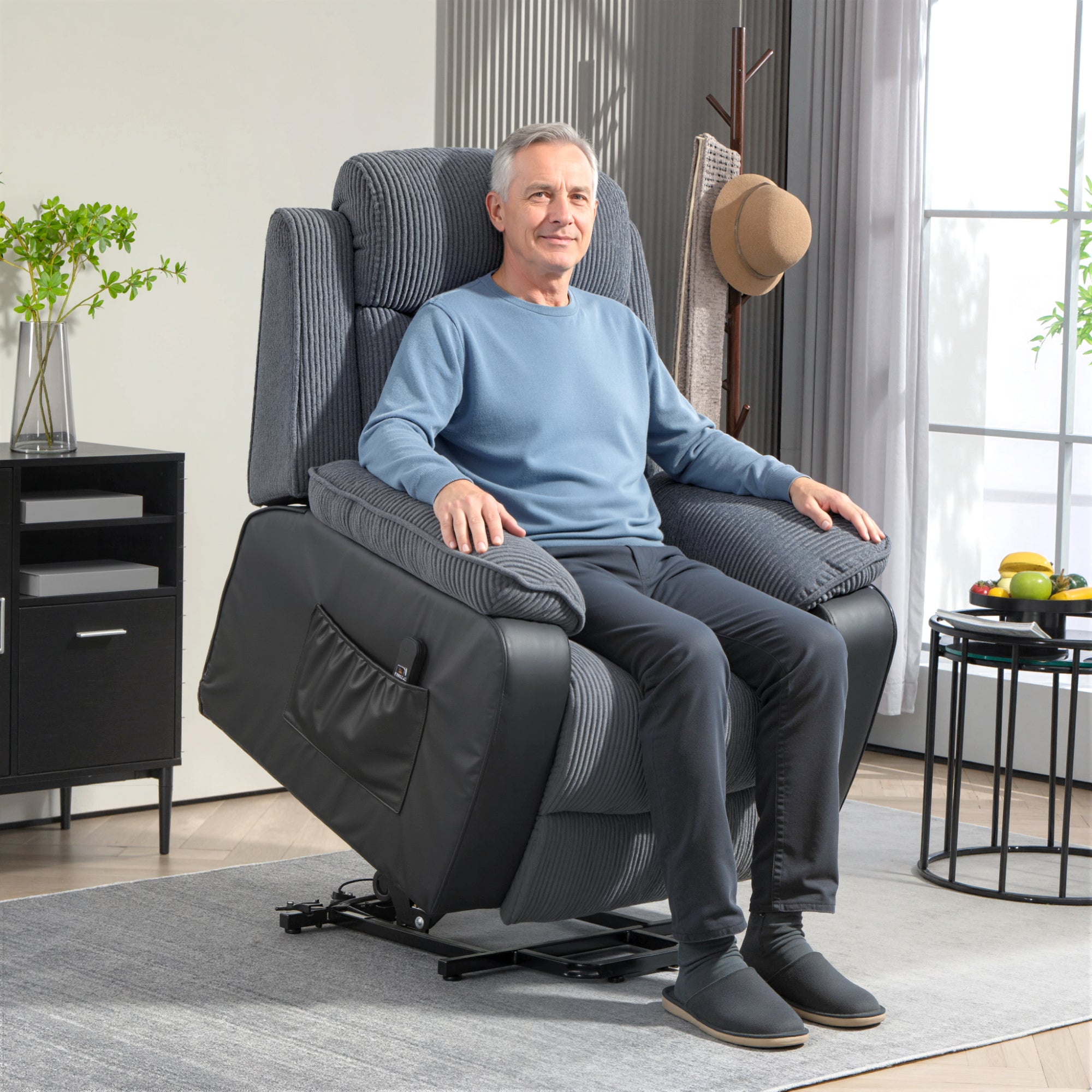 HOMCOM Power Lift Recliner Chair for Elderly, Patchwork Design Oversized Electric Riser and Recliner Armchair for Living Room with Remote Control and 2 Side Pockets, Dark Grey