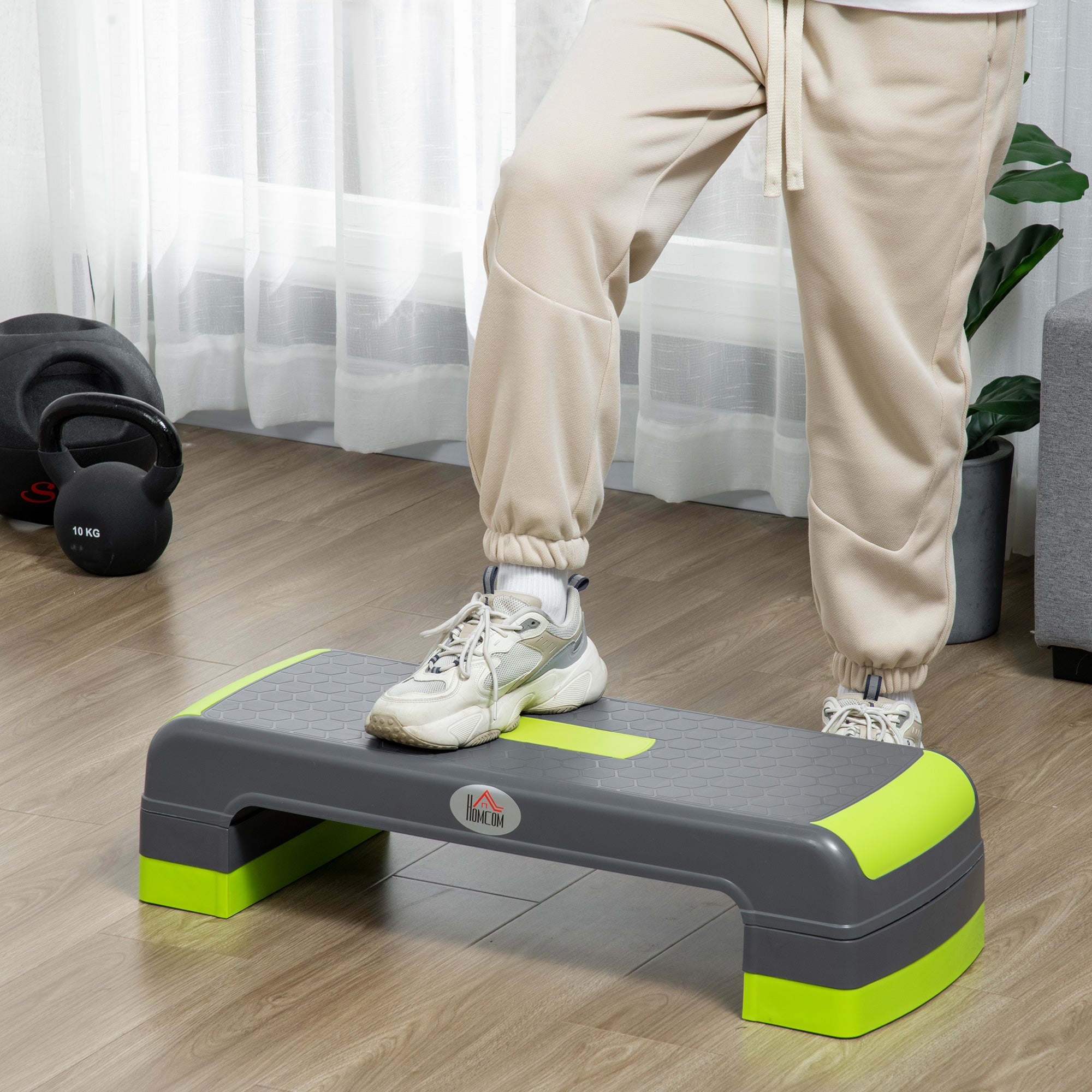 HOMCOM Aerobic Step with 3-Level Adjustable Heights for Home, Office Exercise, Grey and Green