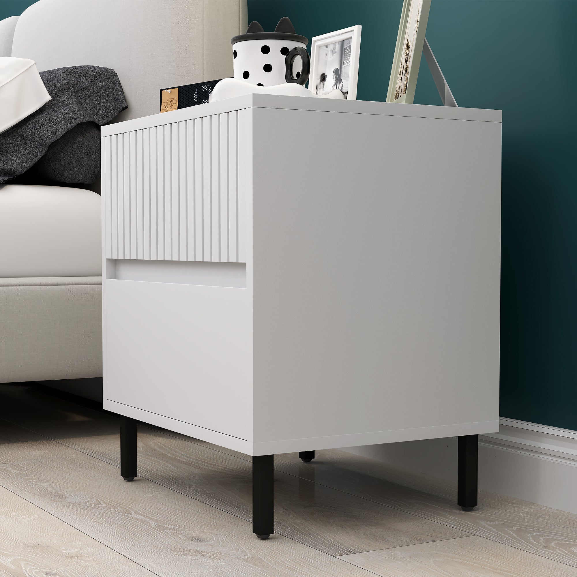 HOMCOM Simple Line Indented Two-Drawer Bedside Table Set of 2 - White