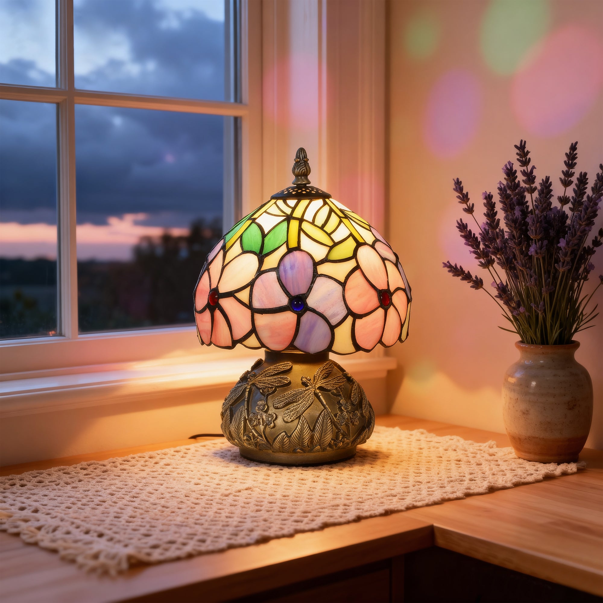 HOMCOM Tiffany-Style Table Lamp with Sculpted Dragonfly Base, Handcrafted Antique Stained Glass Bedside Lamp for Living Room and Bedroom, E27 Socket, Pink