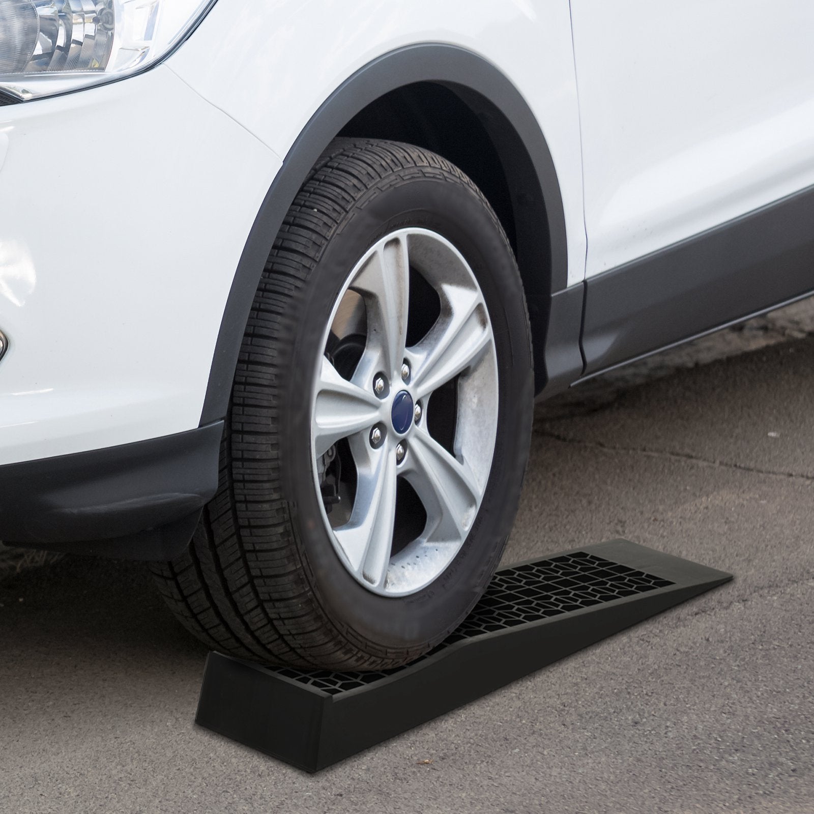 HOMCOM Pair of 2 Low Entrance Plastic Curb Ramps Anti-Slip Surface 3 Ton Capacity Garage Workshop Cars SUVs Small Vans - North Peak Garden Furniture