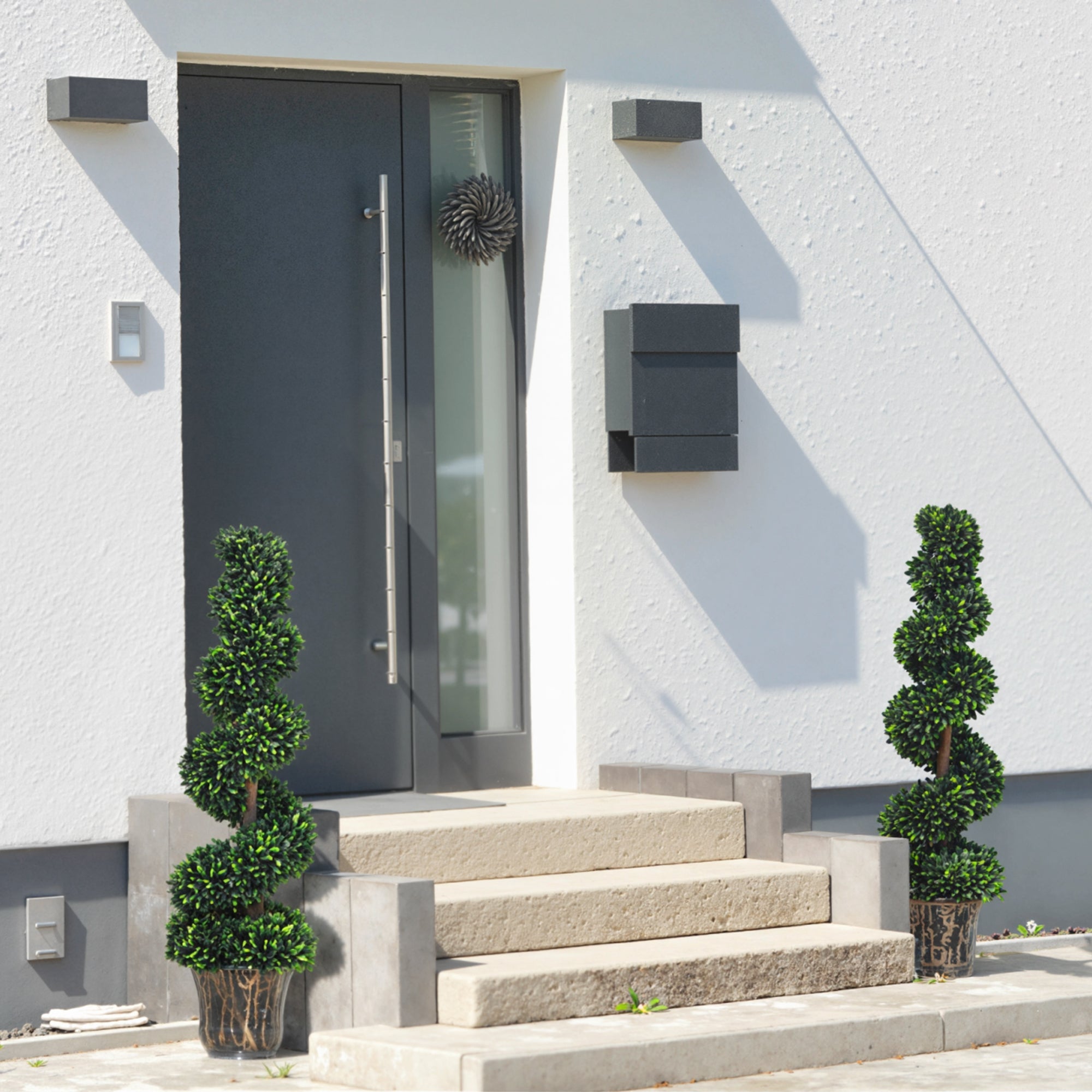 Outsunny Set of 2 Artificial Boxwood Spiral Topiary Trees Potted Decorative Plant Outdoor and Indoor Décor 120cm
