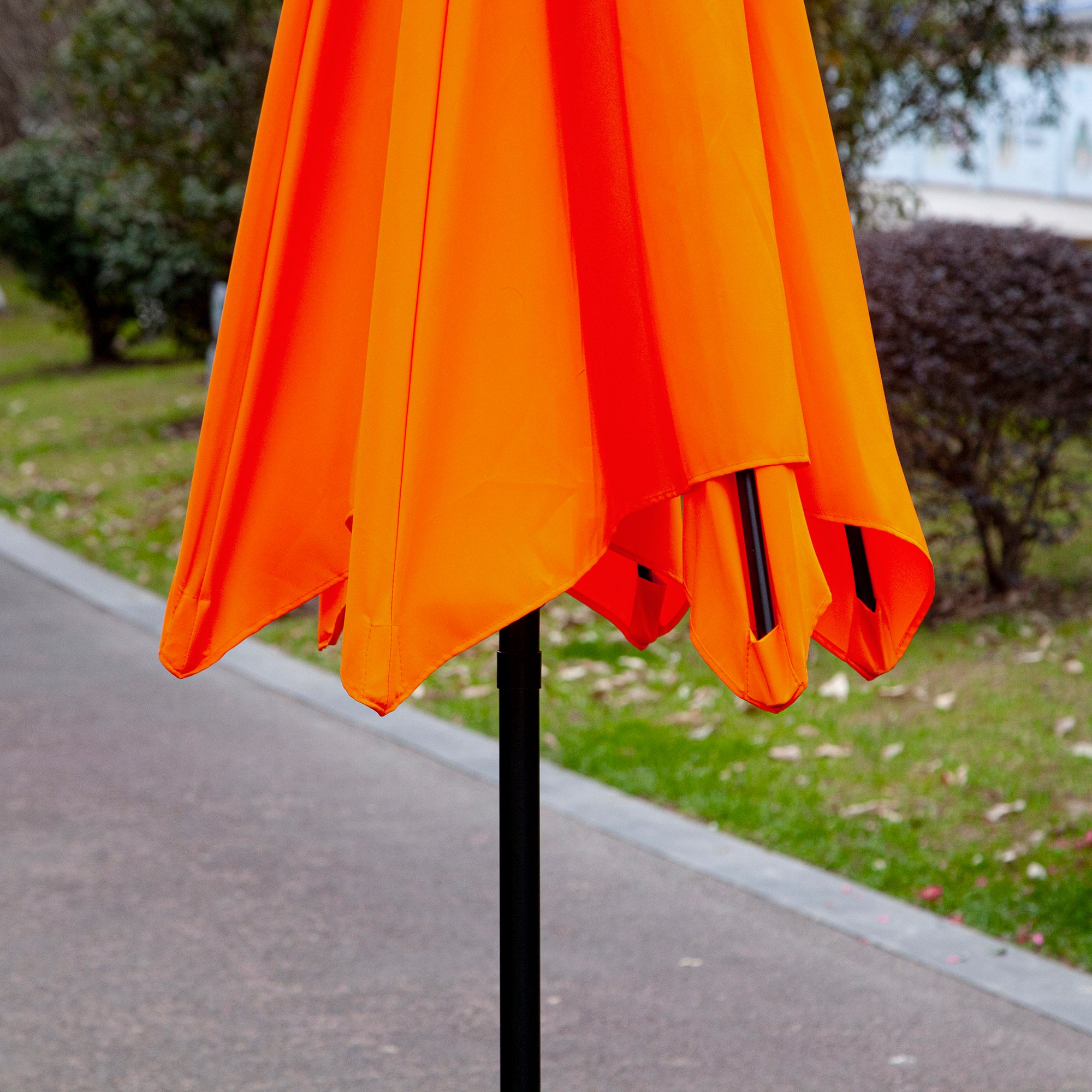 Outsunny 2.7M Garden Parasol Umbrella with Tilt and Crank, Outdoor Sun Parasol Sunshade Shelter with Aluminium Frame, Orange - North Peak Garden Furniture