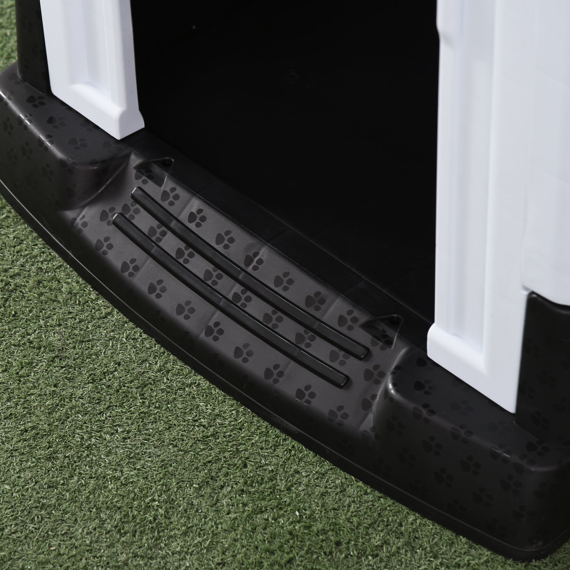 PawHut Outside Dog Kennel House, for Miniature Dogs, 64.5 x 57 x 66cm - North Peak Garden Furniture