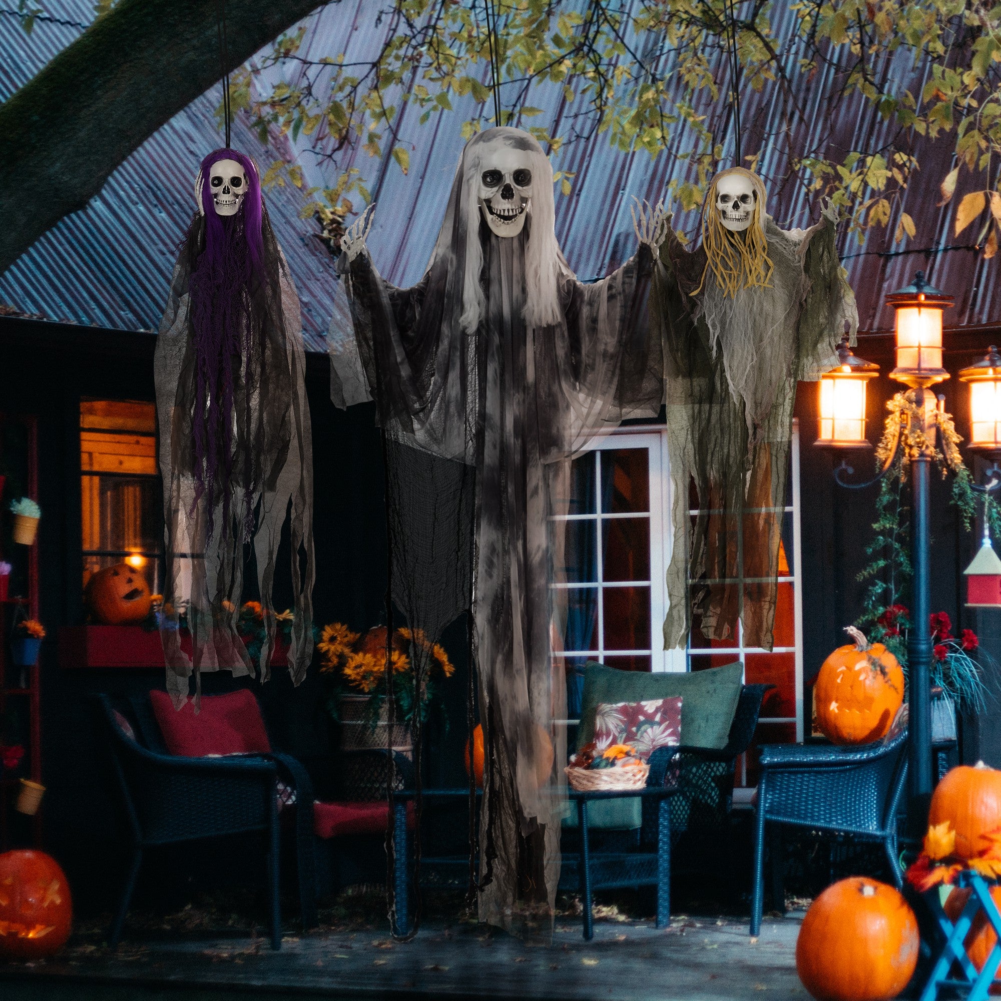 HOMCOM Set of 3 Hanging Skeleton Halloween Decorations, Scary Flying Ghost for Garden, Party, 90/110/170cm