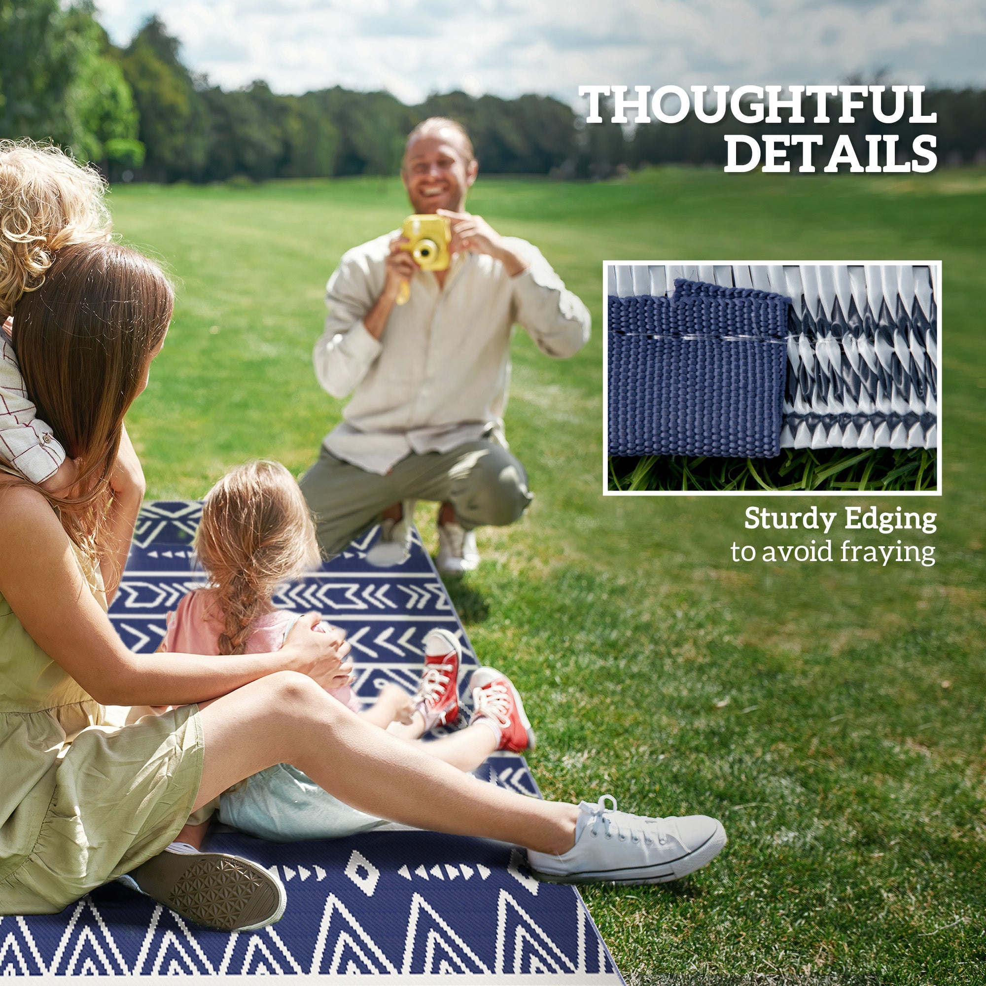 Outsunny Reversible Outdoor Rug with Carry Bag, Waterproof Plastic Straw Mat for Garden, Deck, RV, Picnic, Beach, Camping, 182 x 274cm, Dark Blue and White - North Peak Garden Furniture