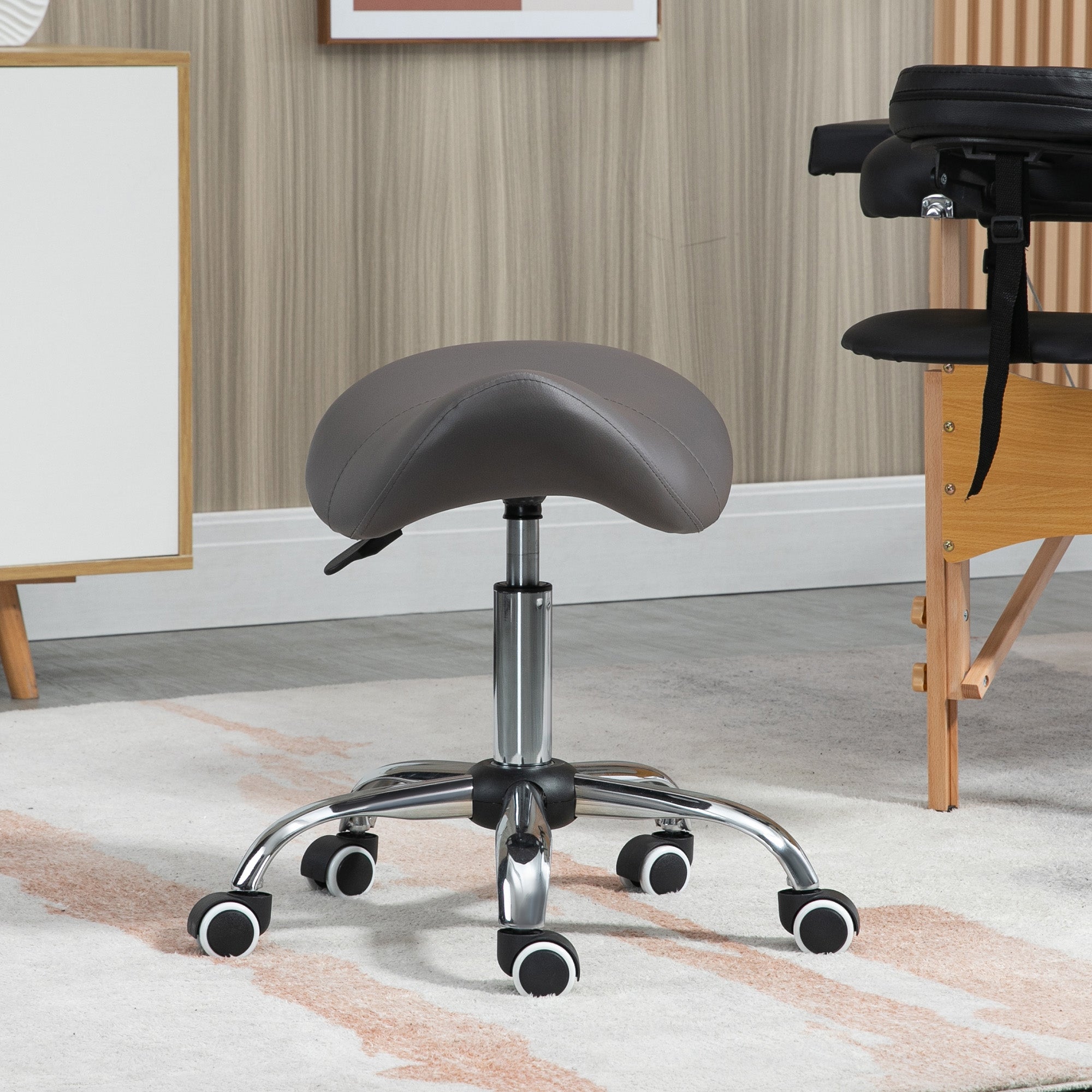 HOMCOM Cosmetic Stool 360° Rotate Height Adjustable Salon Massage Spa Chair Hydraulic Rolling Faux Leather Saddle Stool, Grey