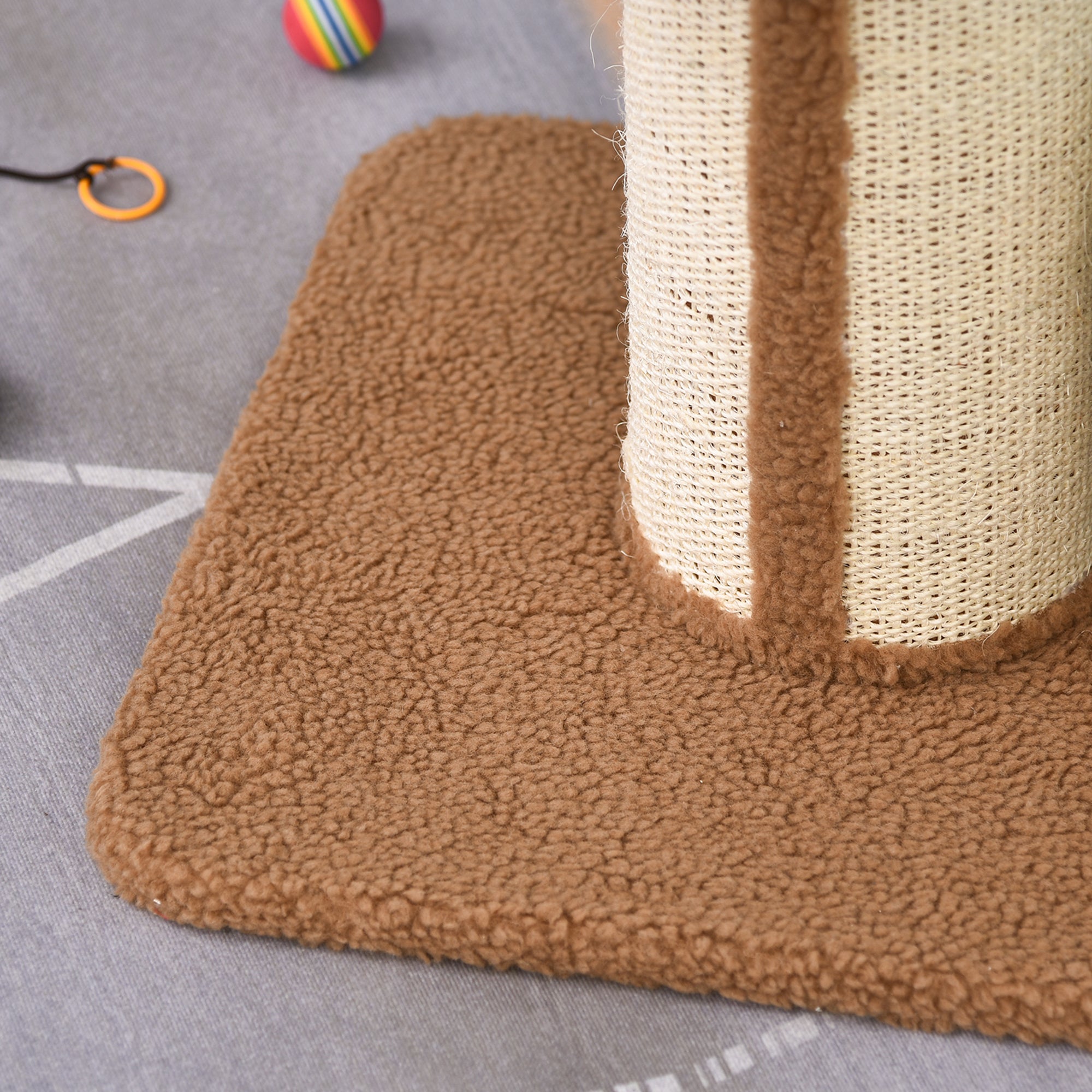 PawHut Cat Tree with Perches, Sisal Scratching Posts & Lamb Cashmere, Activity Centre, Brown