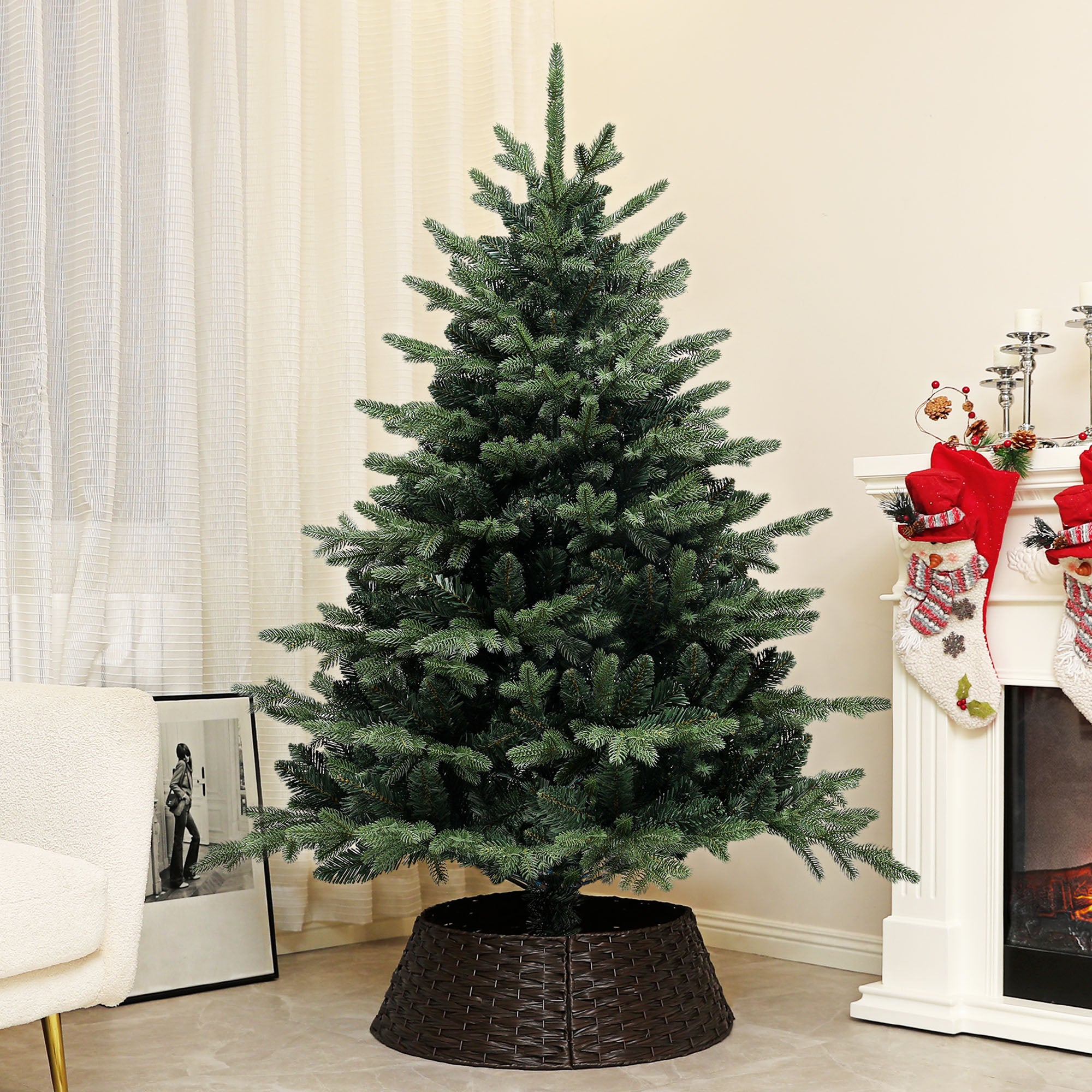 HOMCOM 5ft Artificial Spurce Christmas Tree with 1121 Branch Tips and Foldable Steel Base, Realistic Hinged Xmas Tree, Holiday Décor for Home Office, Green - North Peak Garden Furniture
