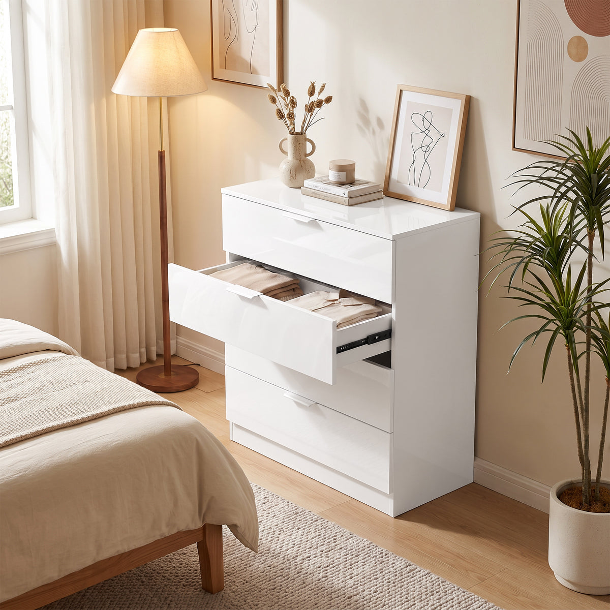 HOMCOM High Gloss 4-Drawer Chest of Drawers, Space-Saving Bedroom Storage Unit with Smooth Runners, White