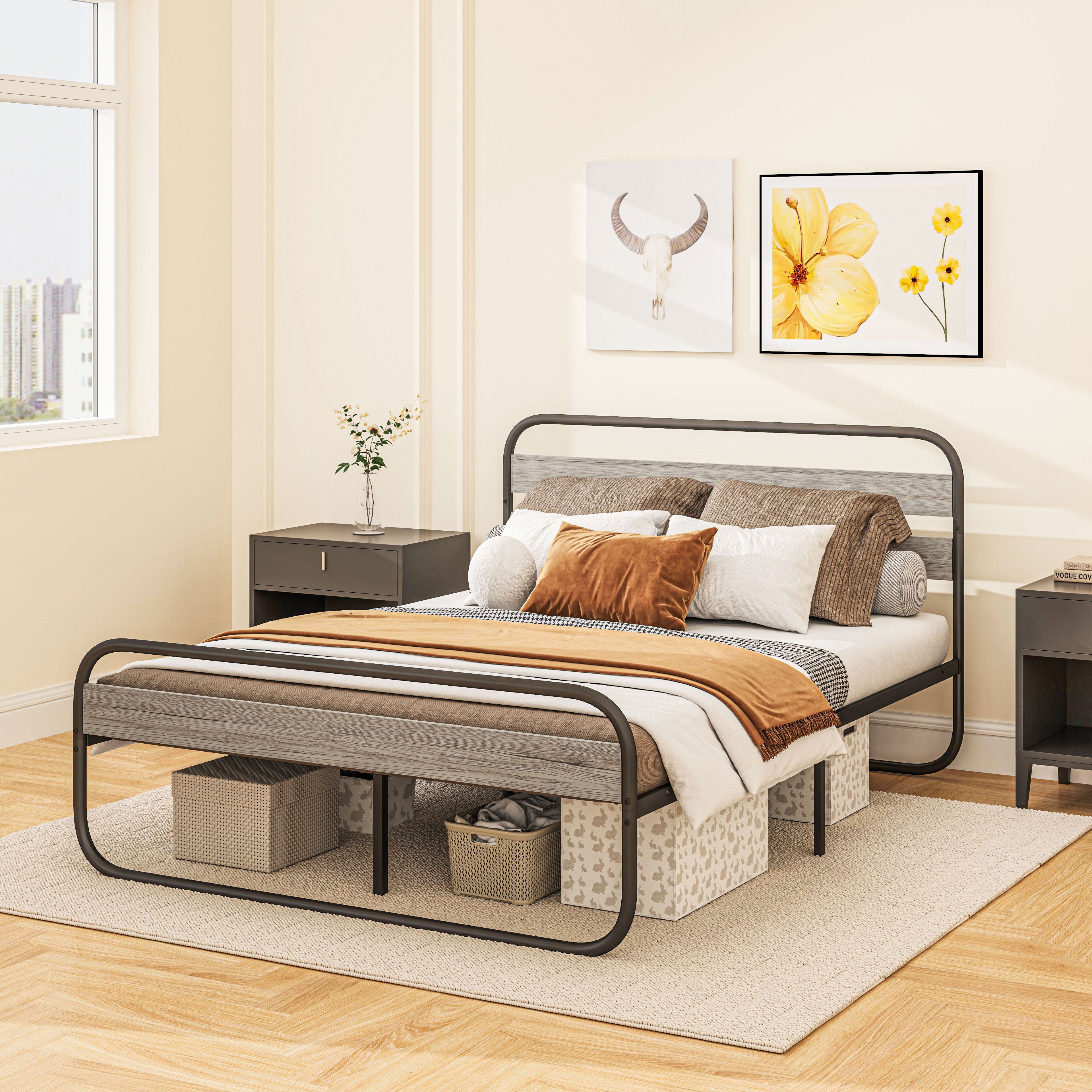 HOMCOM King Size Steel Industrial Bed Frame - Black - North Peak Garden Furniture