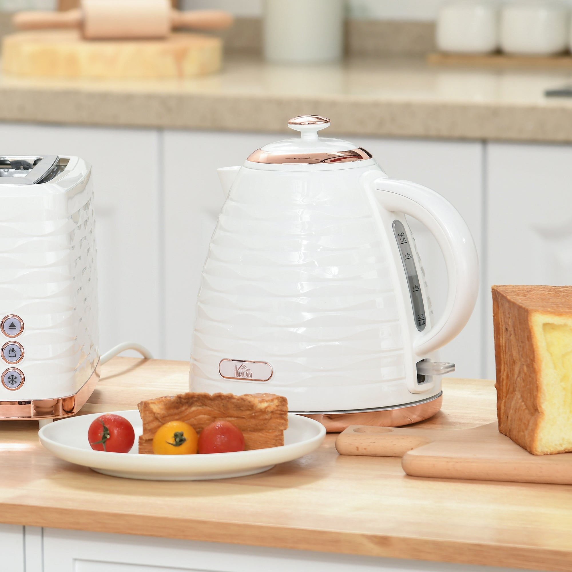 HOMCOM 3kW Rapid Boil Honeycomb Kettle - Cream - North Peak Garden Furniture