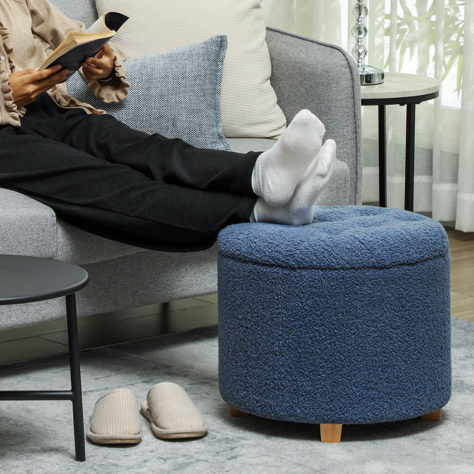 HOMCOM 31.8L Teddy Fleece Storage Ottoman - Blue - North Peak Garden Furniture