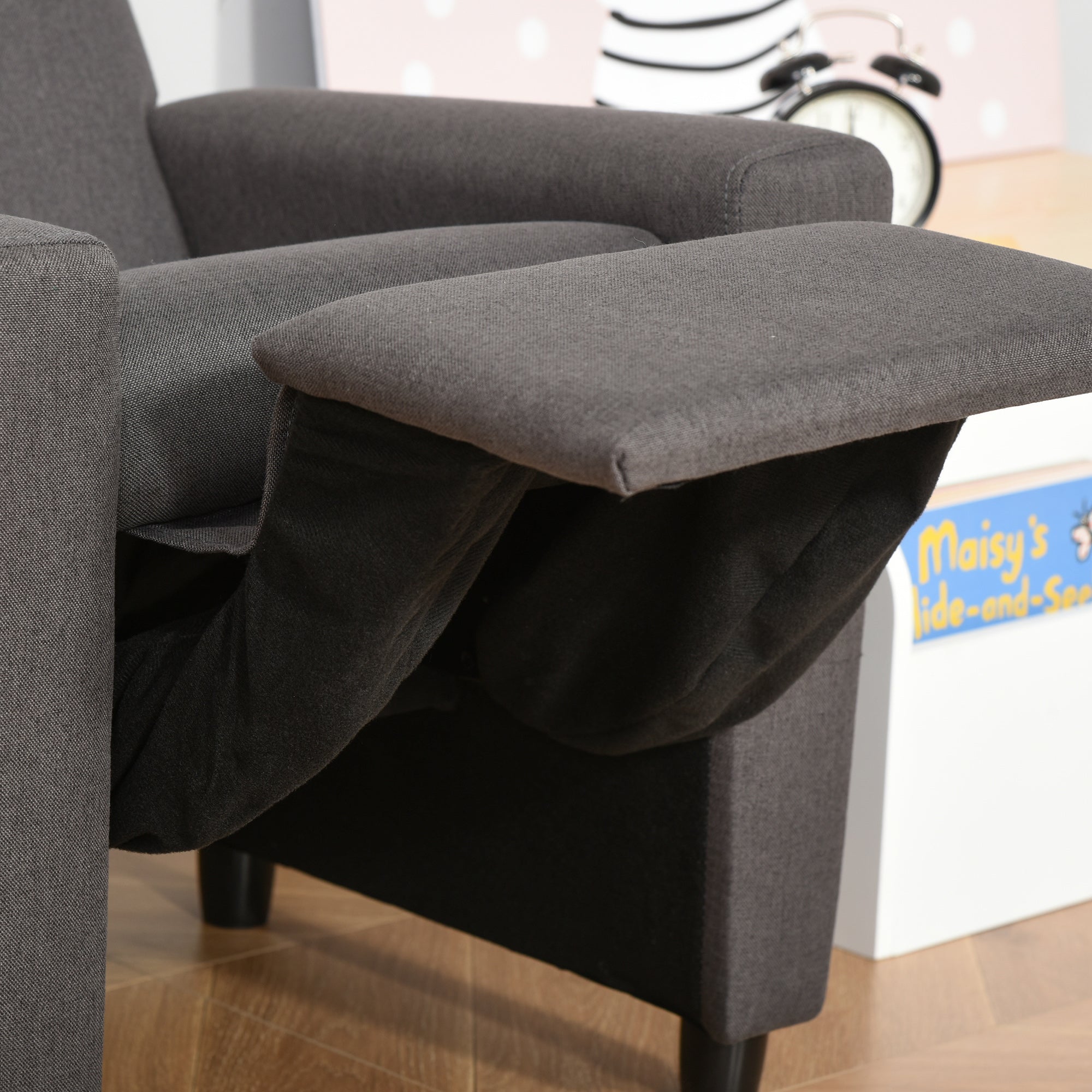 HOMCOM 2 in 1 design Kids Sofa Armchair with Footrest for Children Playroom Bedroom Living Room, 55 x 50 x 67cm, Grey - North Peak Garden Furniture