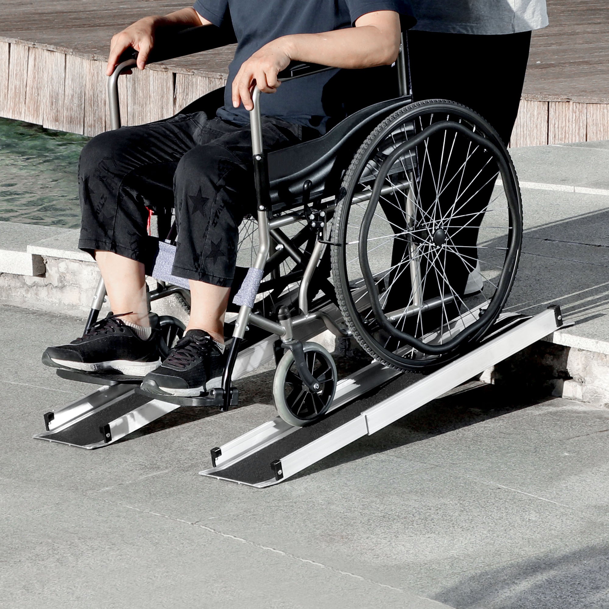 HOMCOM Set of Two 122cm Three-Level Aluminium Wheelchair Ramps - North Peak Garden Furniture