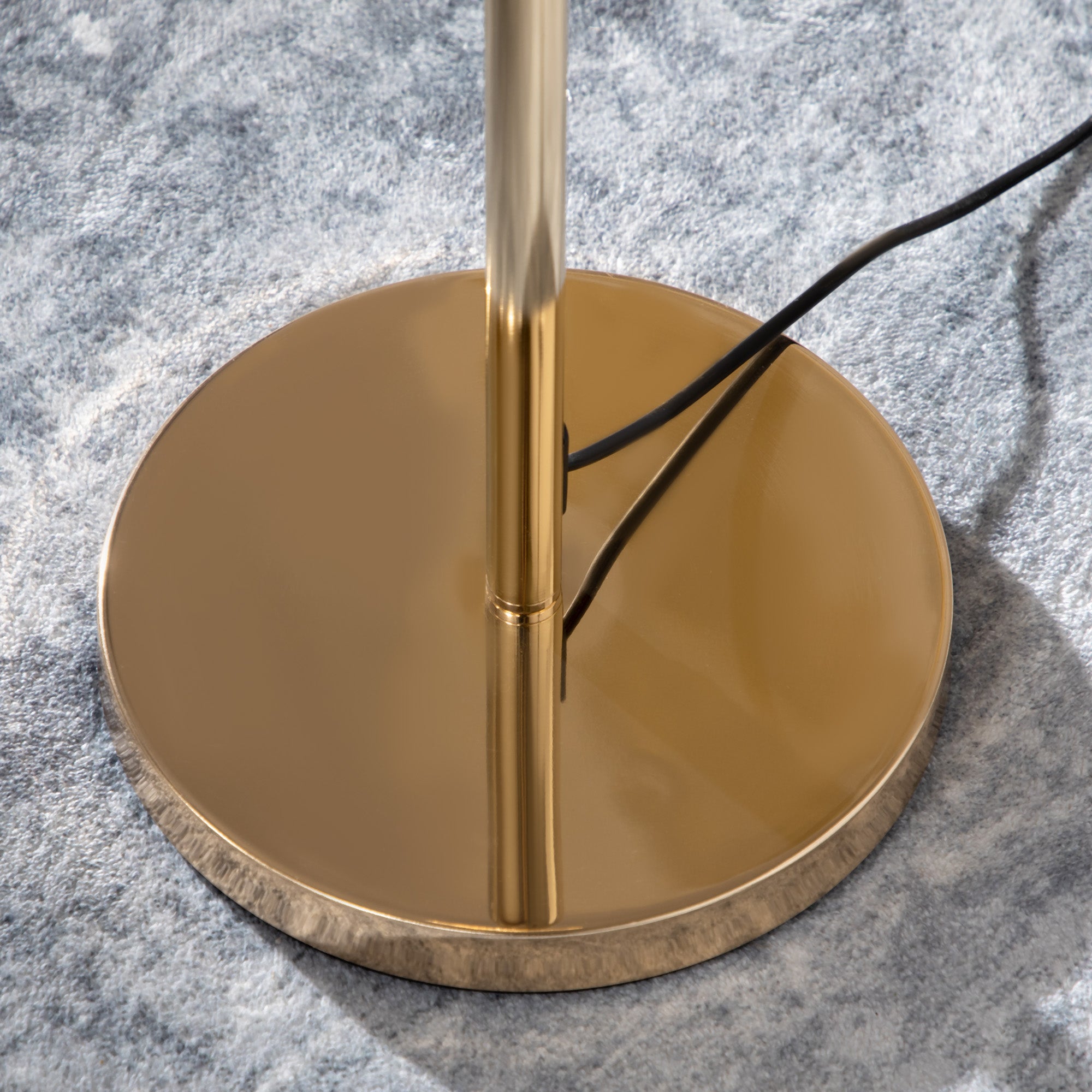 HOMCOM Crystal Floor Lamps for Living Room Bedroom with 5 Light, Modern Upright Standing Lamp, 34x25x156cm, Gold Tone - North Peak Garden Furniture
