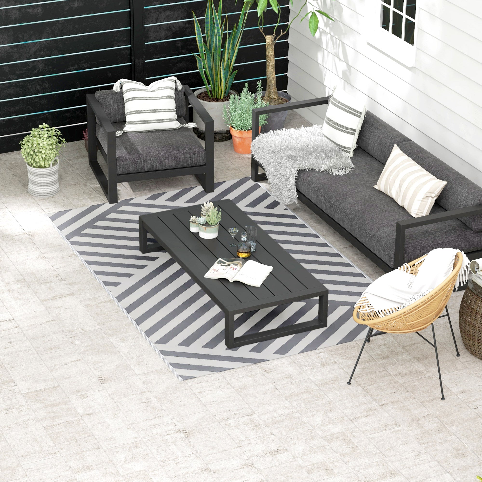 Outsunny Plastic Straw Reversible RV Outdoor Rug with Carry Bag, 182 x 274cm, Grey and Cream - North Peak Garden Furniture