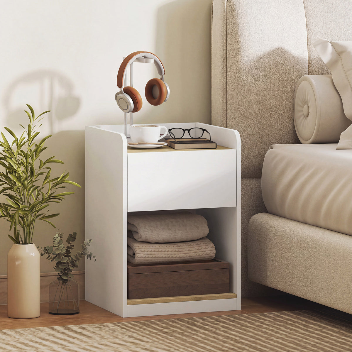 HOMCOM Modern Bedside Table, Slim Nightstand with Drawer, Shelf and Cable Holes, White and Oak