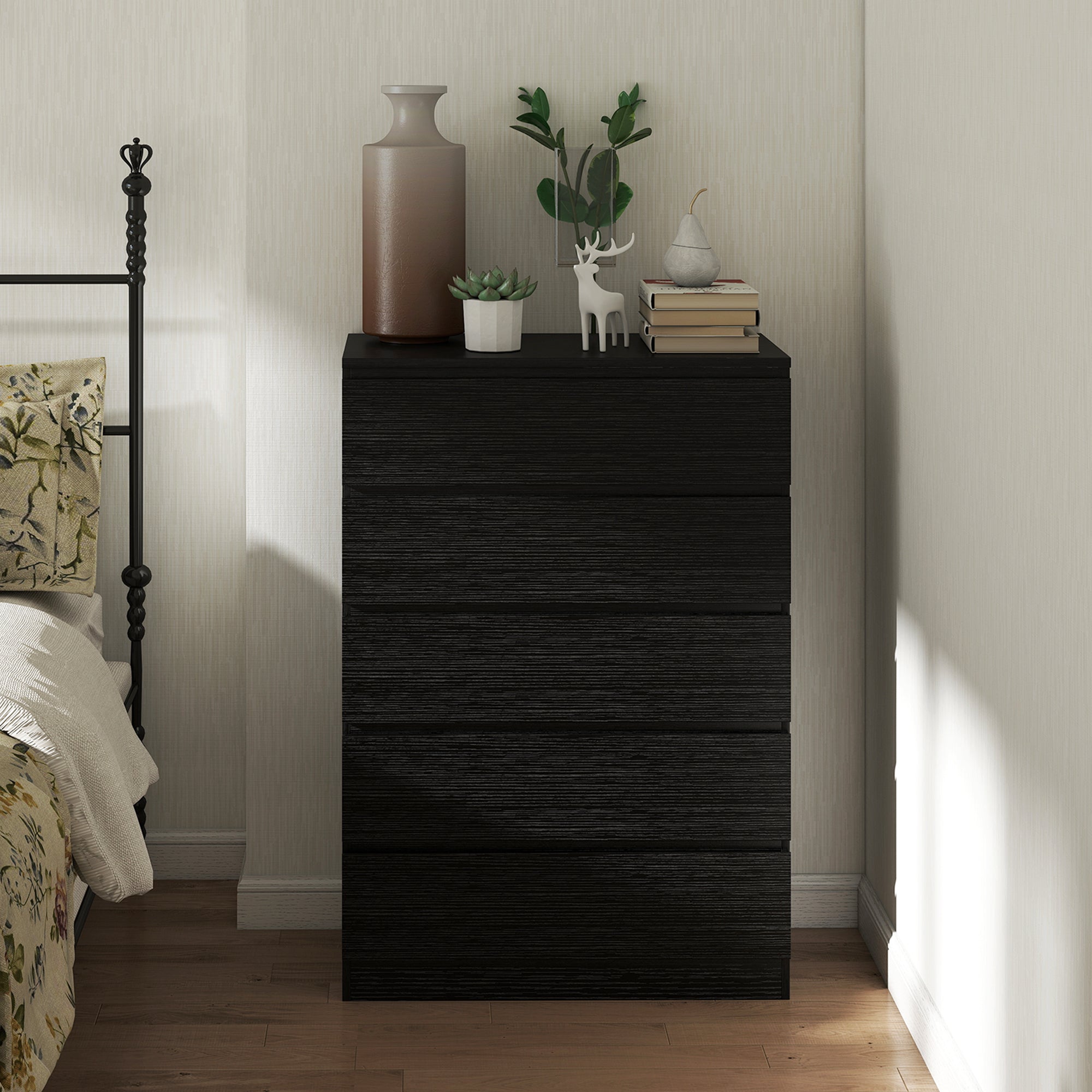HOMCOM Chest of Drawers, 5 Drawer Dresser, Modern Storage Cabinet with 5 Drawers, for Bedroom, Living Room, Black