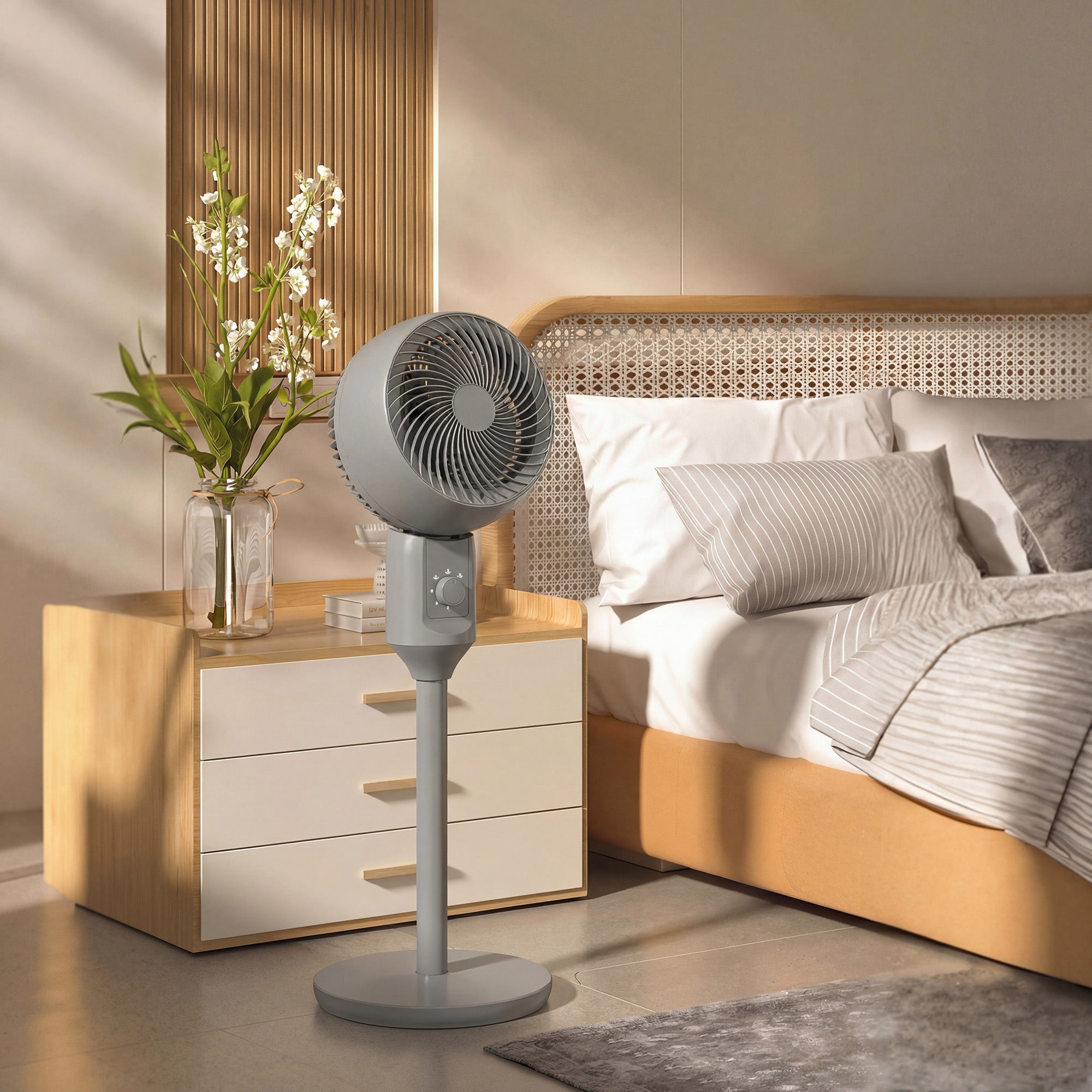 HOMCOM Air Circulator Fan Pedestal Cooling Fan with 3 Speed and Carry Handle, 9 Inch, Grey