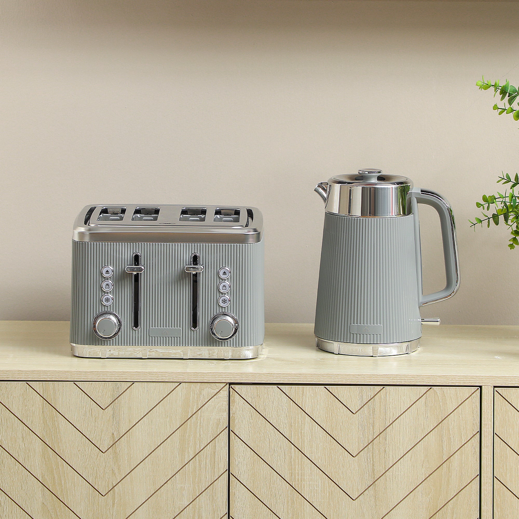 HOMCOM Electric Kettle and Toaster Set, 3000W 1.7L UK Strix Thermostat Rapid Boil Jug Kettle with Limescale Filter, Cool Touch Body, 4 Slice Toaster with 7 Browning Controls, Crumb Tray, Tan