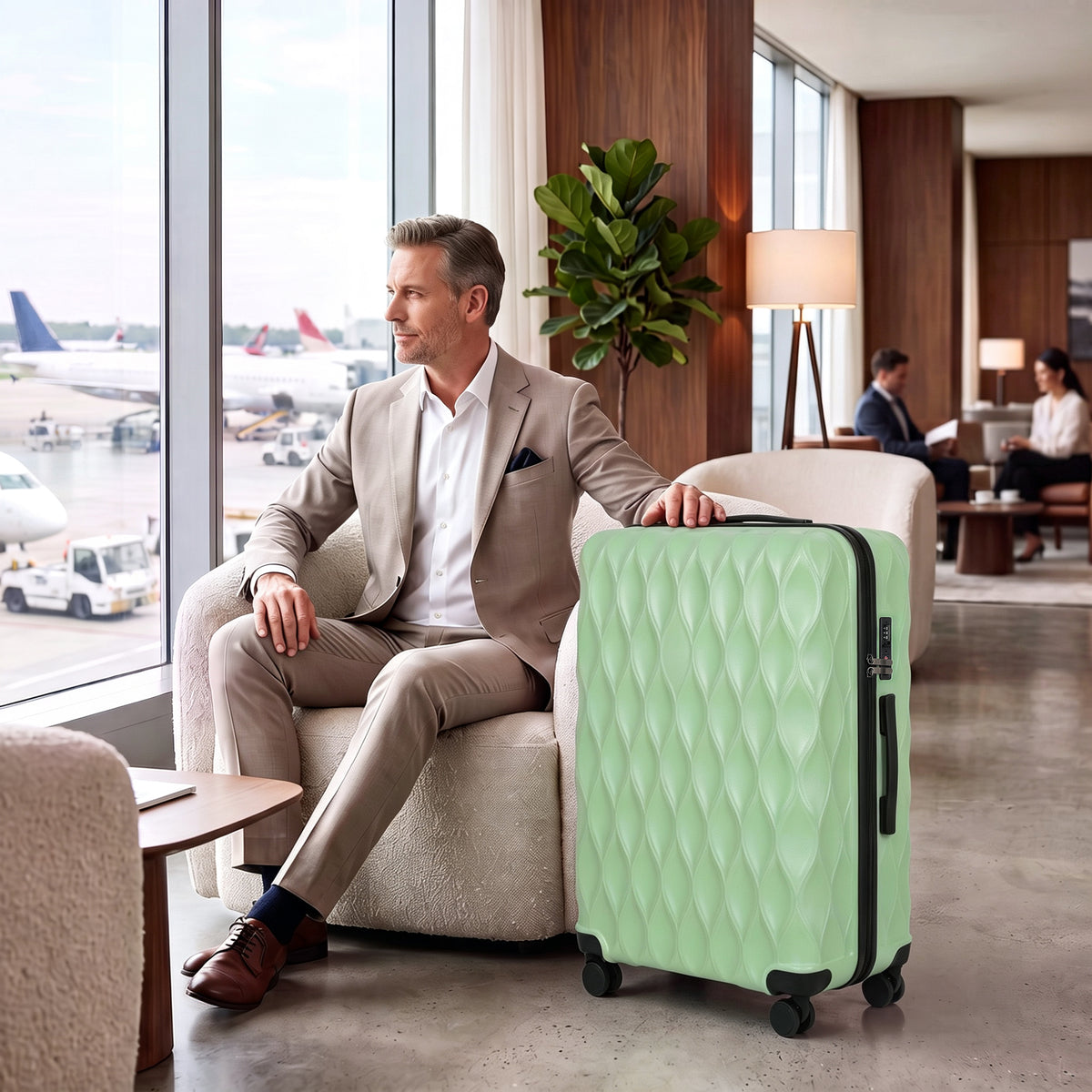 HOMCOM 77cm 98L Suitcase, Lightweight ABS Hard Shell Carry On Luggage with TSA Lock, Spinner Wheels, Telescopic Handle, Green