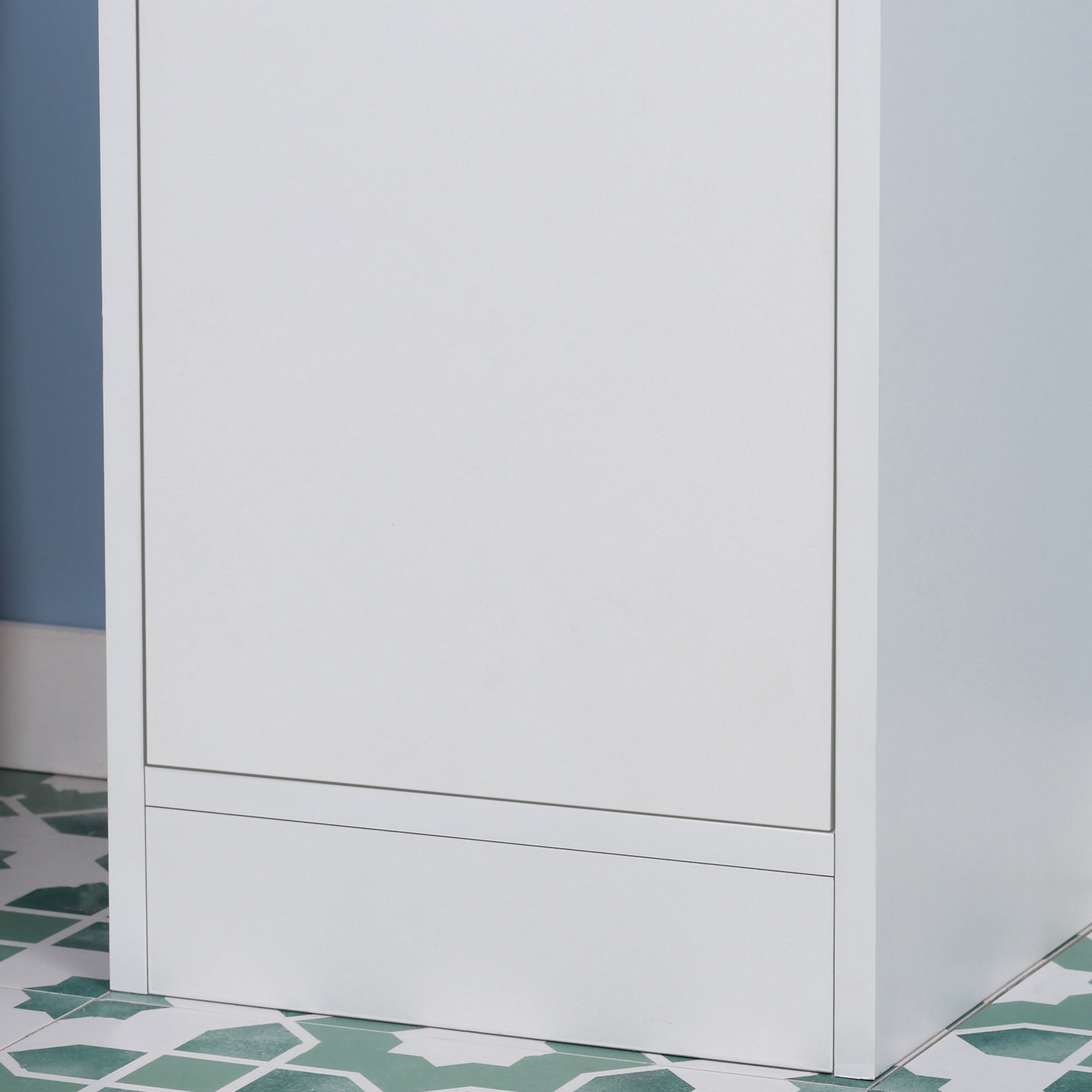 kleankin Tall Bathroom Storage Cabinet with Mirror, Narrow Bathroom Unit, Freestanding Bathroom Cupboard with Adjustable Shelves and 2 Doors, White