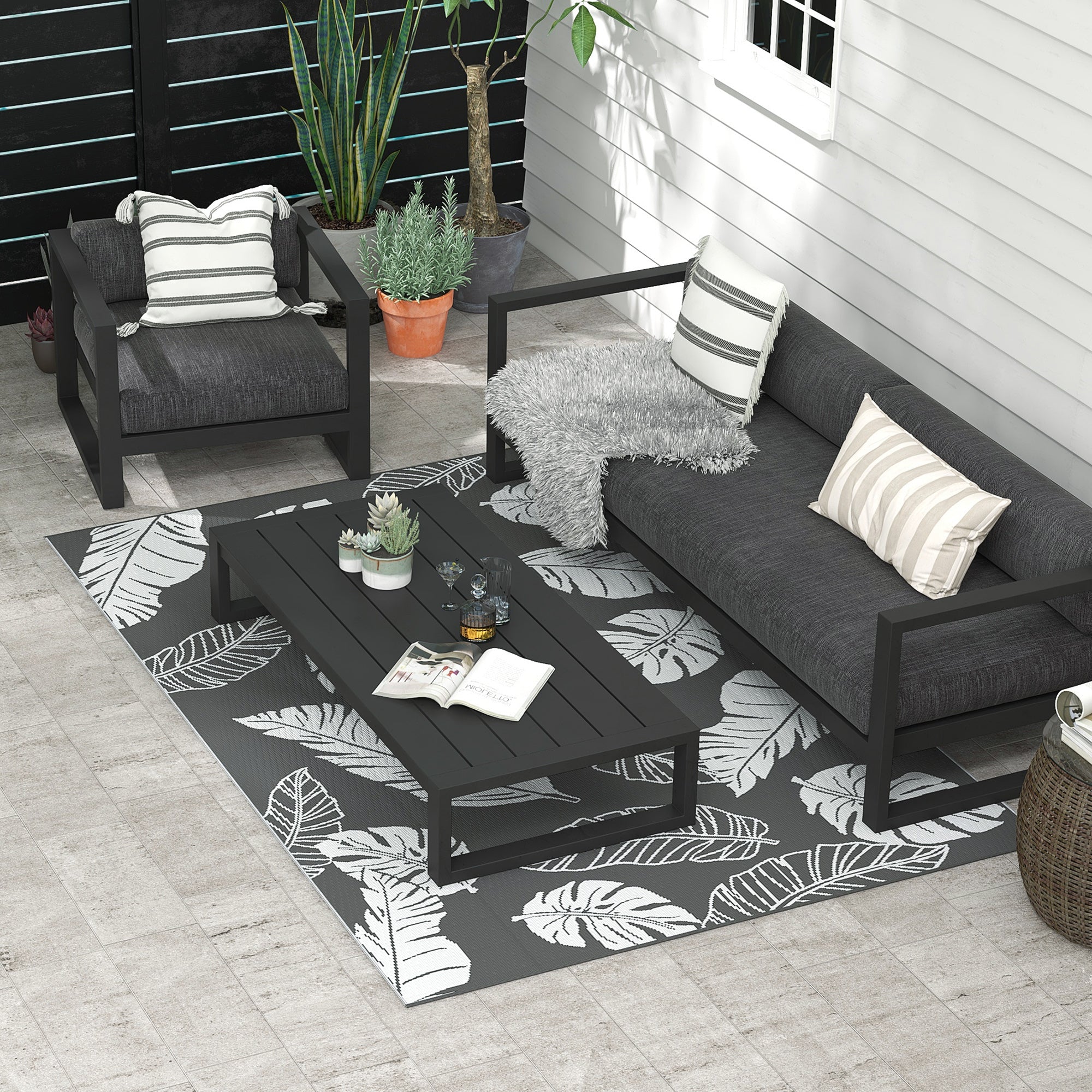 Outsunny Plastic Straw Reversible RV Outdoor Rug with Carry Bag, 182 x 274cm, Grey and White - North Peak Garden Furniture