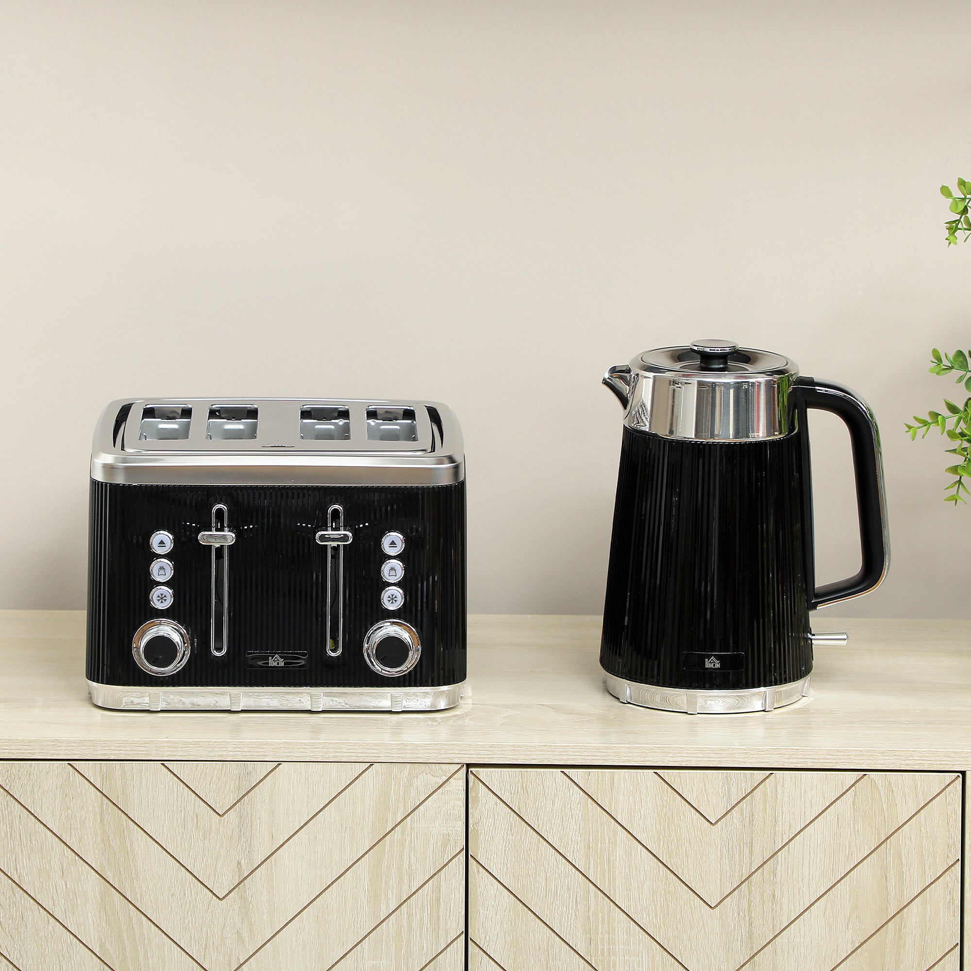 HOMCOM Electric Kettle and Toaster Set, 3000W 1.7L UK Strix Thermostat Rapid Boil Jug Kettle with Limescale Filter, Cool Touch Body, 4 Slice Toaster with 7 Browning Controls, Crumb Tray, Black