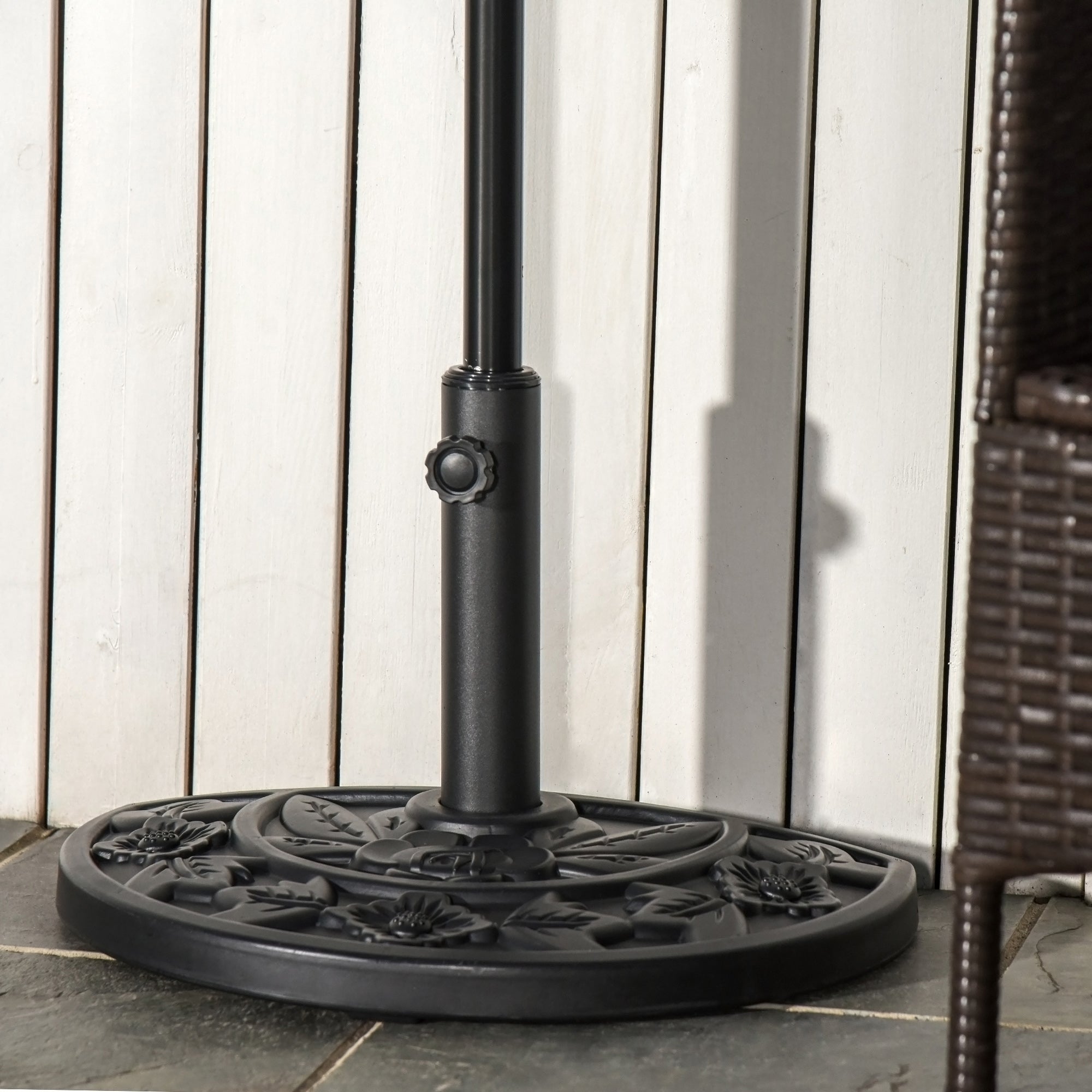 Outsunny 9kg Cement Concrete Half Round Parasol Base Umbrella Stand Garden Outdoor Accessories - Adjustable Coupler Suitable Umbrella Rod: Φ3.5cm, Φ3.8cm, Φ4.8cm - North Peak Garden Furniture