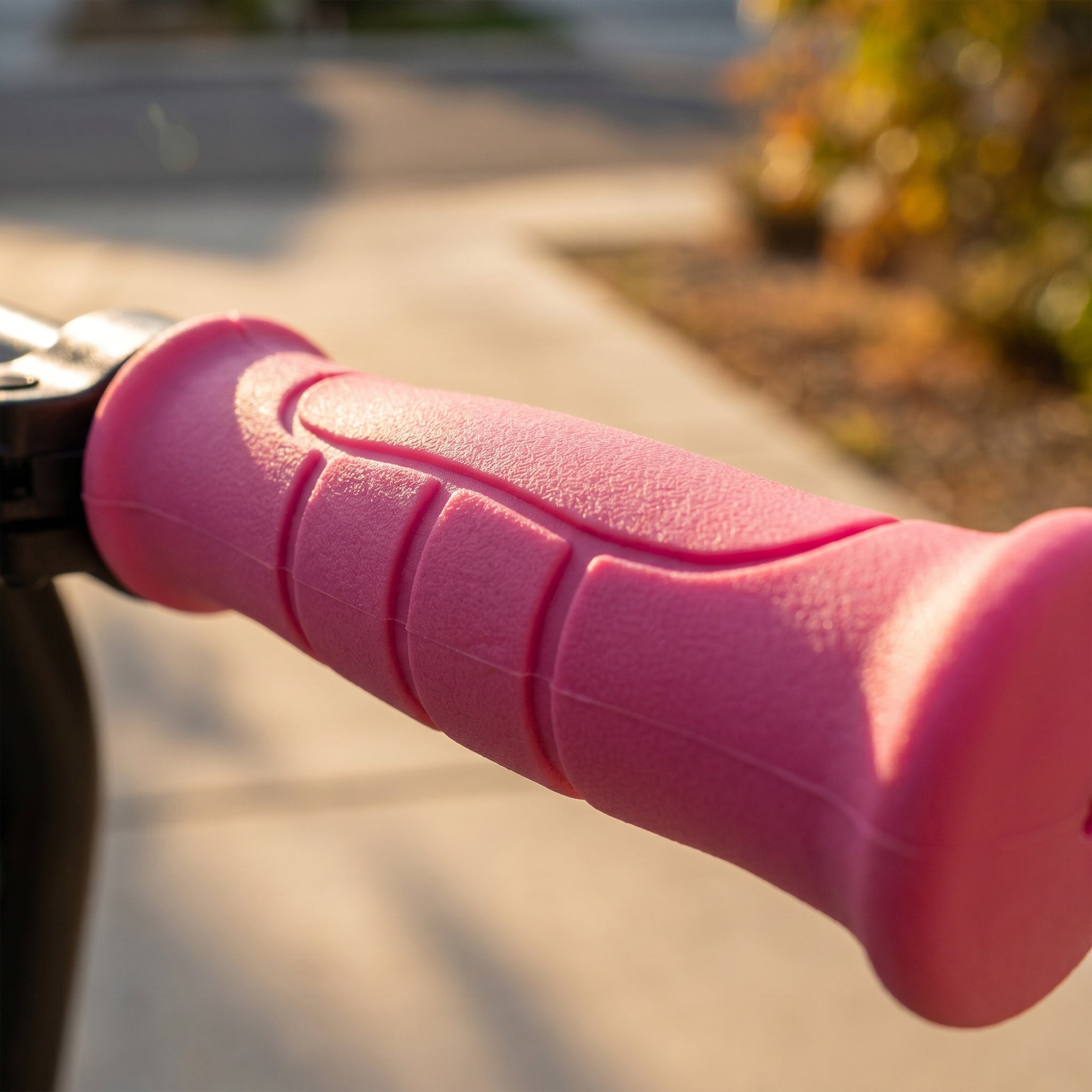 AIYAPLAY Electric Scooter for Kids Ages 6-14, with Dual Brakes, Flash Wheel and Colourful Light, Kids Electric Scooter E Scooter, Up to 12 KM/H & 10 KM, Pink