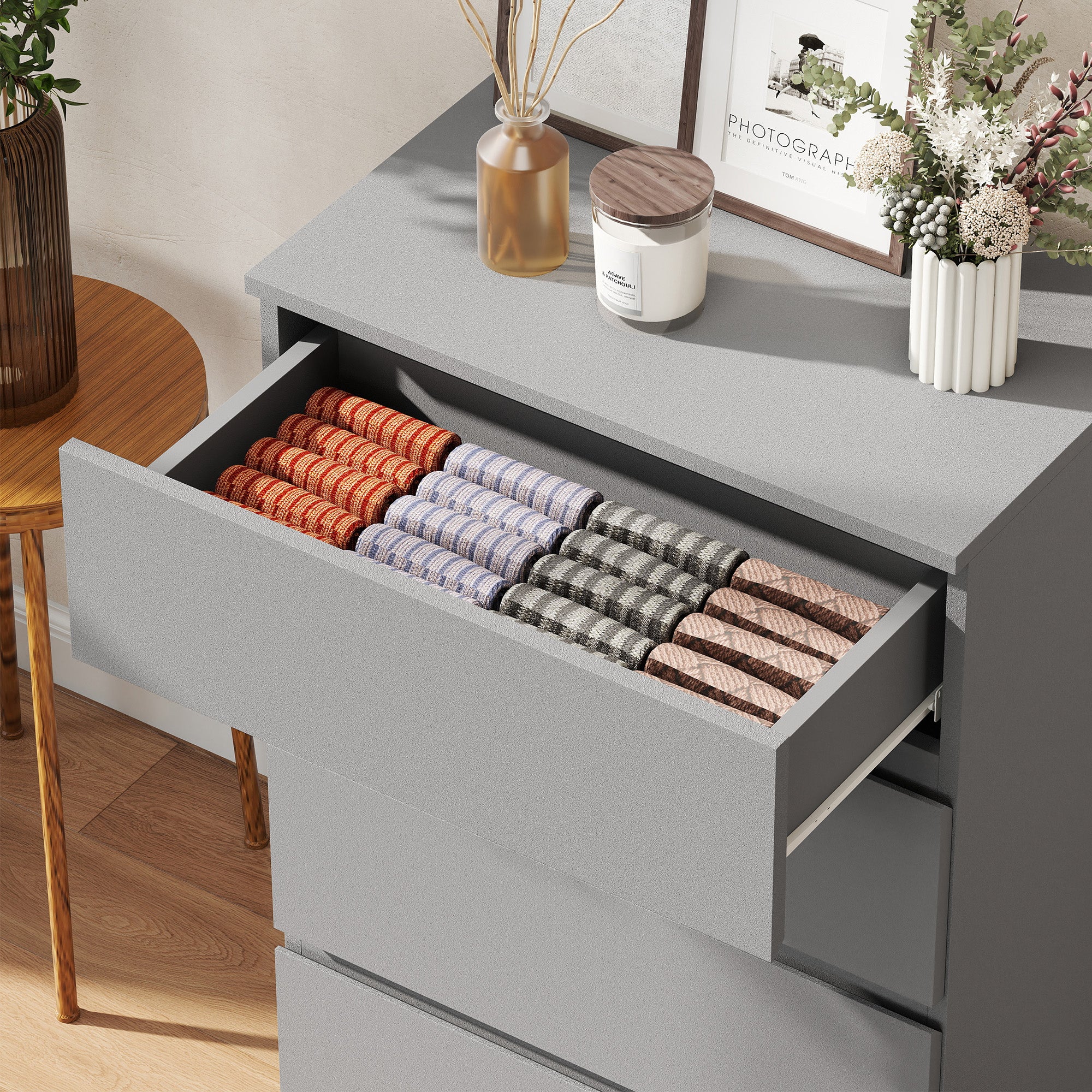 HOMCOM Chest of Drawers, 4-Drawer Storage Cabinets, Modern Dresser, Storage Drawer Unit for Bedroom