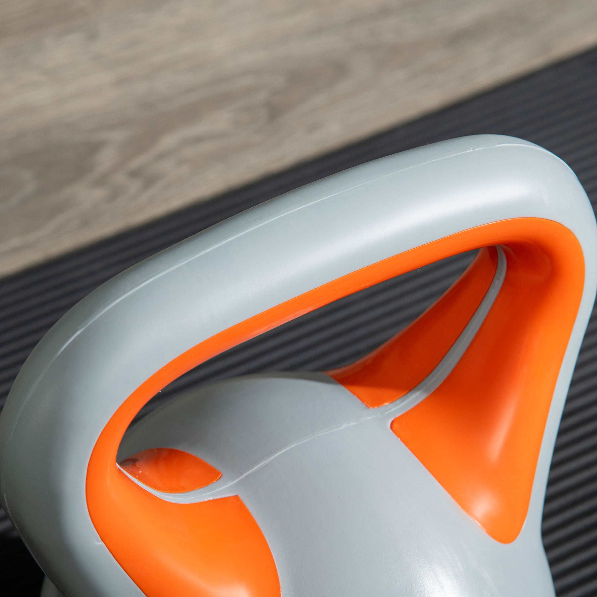 SPORTNOW Kettlebell, 8kg Kettle Bells with Handle for Home Gym Weight Lifting and Strength Training, Orange and Grey - North Peak Garden Furniture