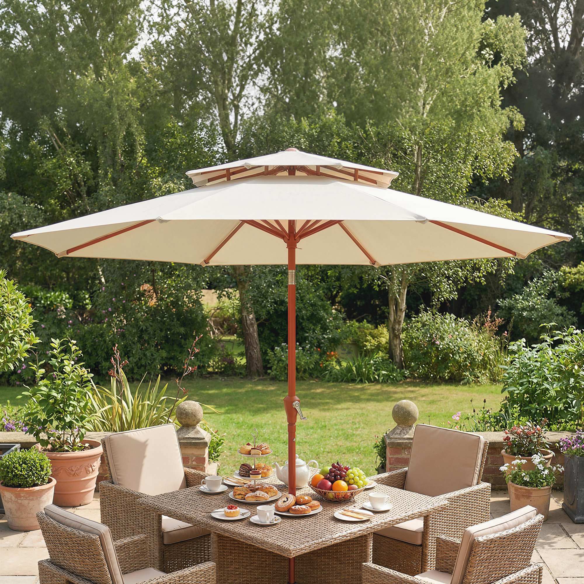 Outsunny 2.7 m Garden Parasol with Double Top Outdoor Market Table Umbrella with Crank System, Cream White