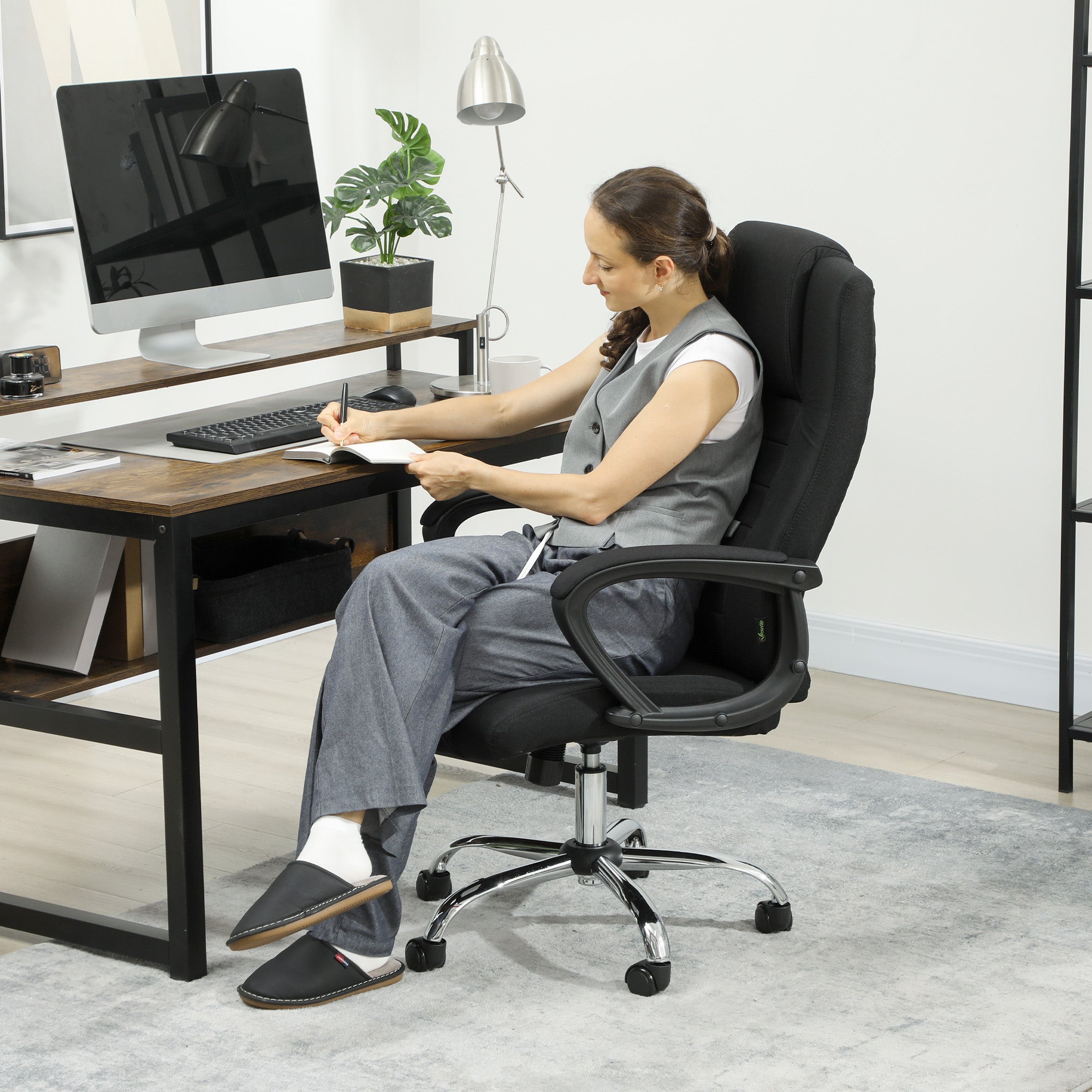 Vinsetto Linen-Look Swivel Office Chair - Black