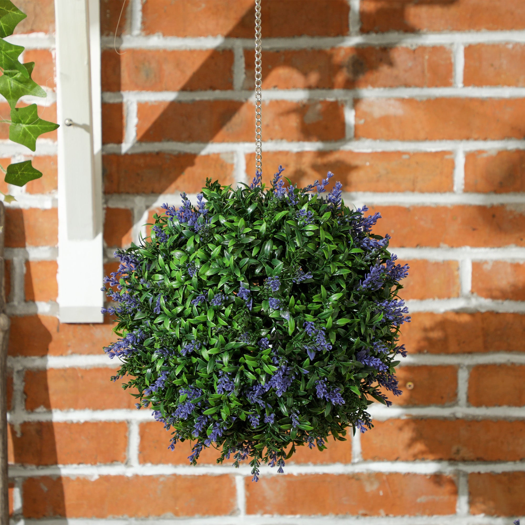 HOMCOM Set of 2 Artificial Plant Topiary Balls, UV-protected Fake Decorative Plants, Faux Plants for Home Indoor Outdoor Decor, 27cm, Purple - North Peak Garden Furniture