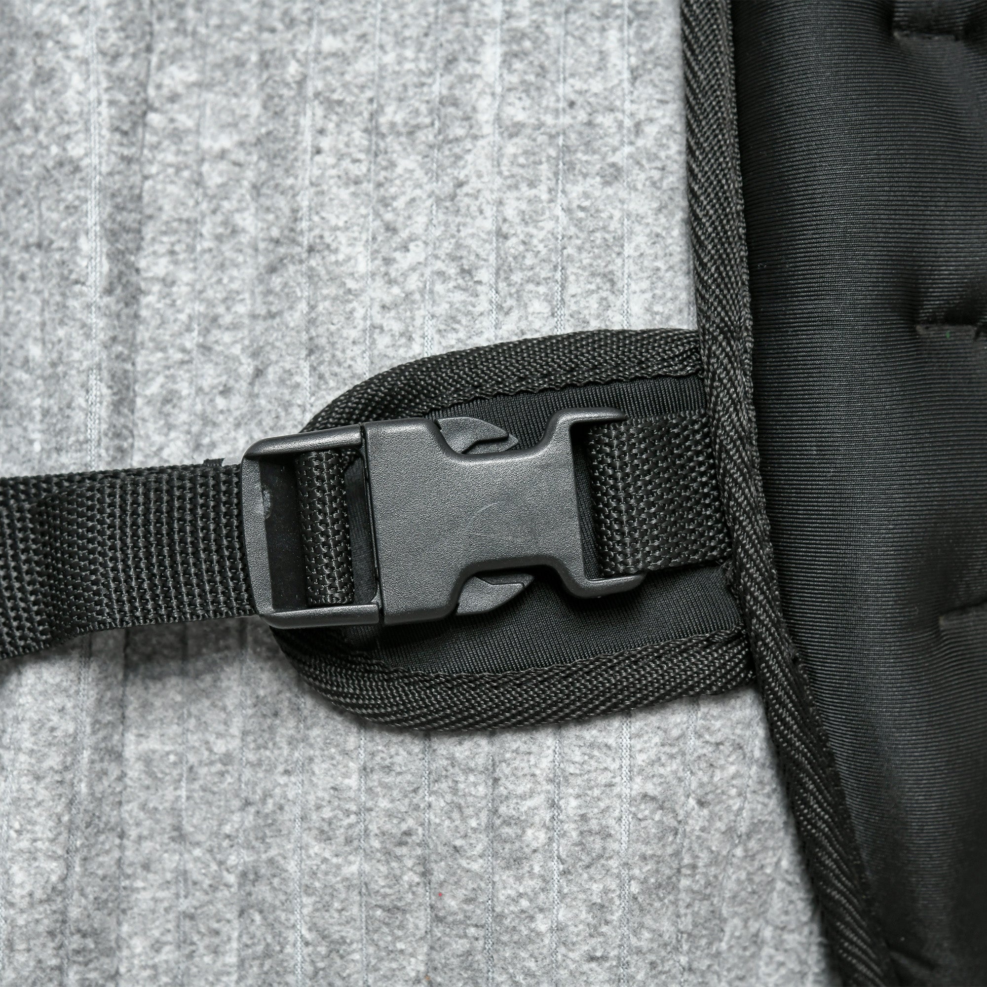 HOMCOM 8KG Weighted Vest, Running Weight Vest with Adjustable Strap, Convenient Pocket and Reflective Strips for Men and Women