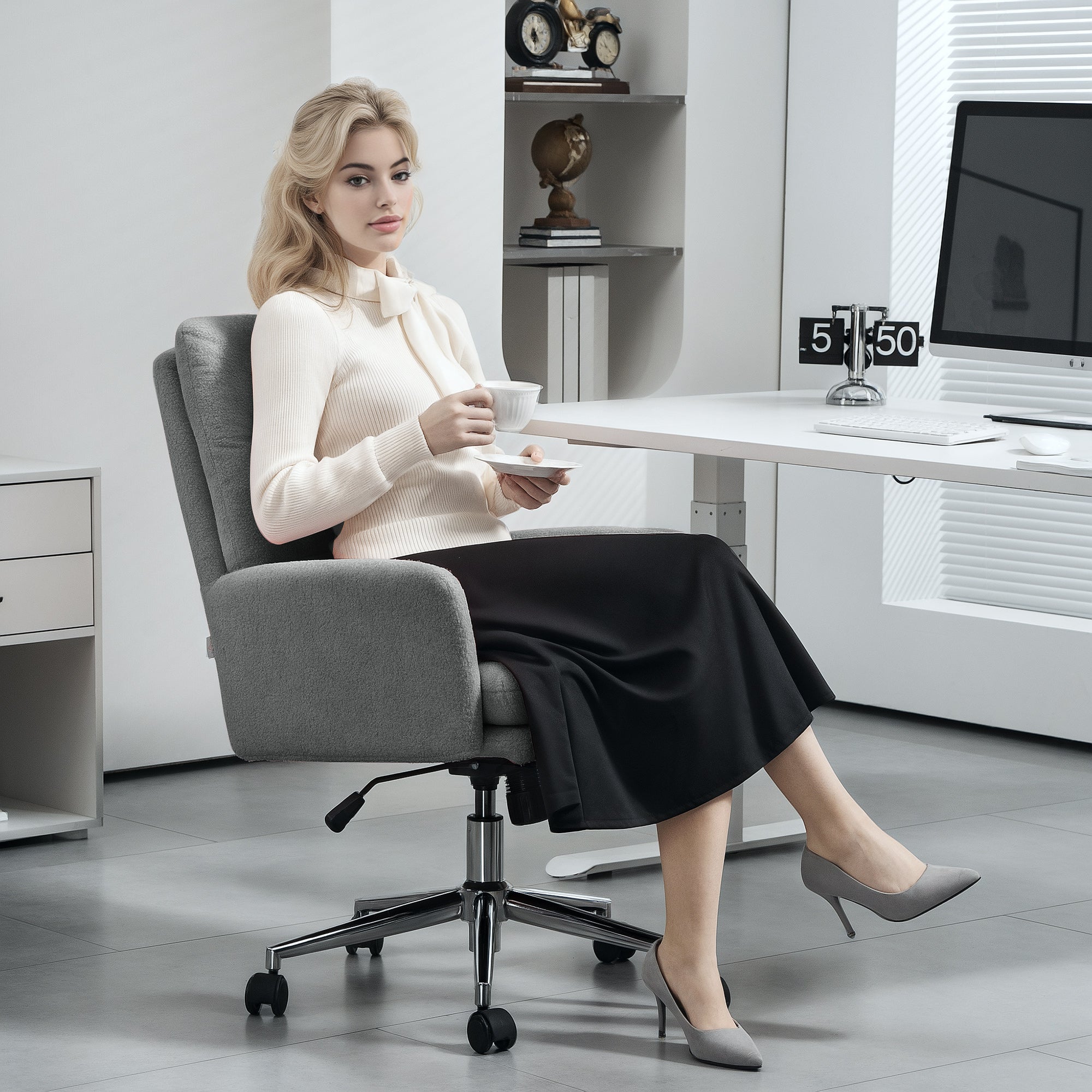 HOMCOM 91-99cm Sherpa Fleece Office Chair - Grey - North Peak Garden Furniture