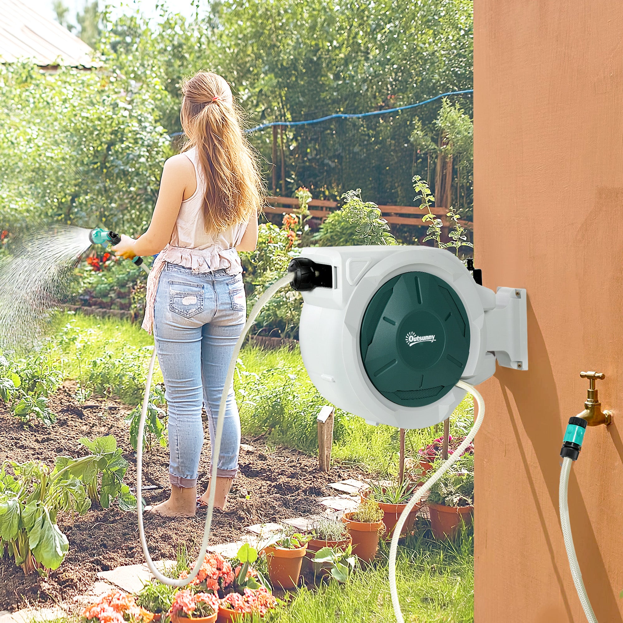 Outsunny Retractable Hose Reel Wall Mounted, 20+2m Garden Hose Pipe Reel with Lock, Auto Rewind, 7 in 1 Spray Nozzle, Includes Wall Fixings, 180° Swivel, Outdoor Watering, Light Grey