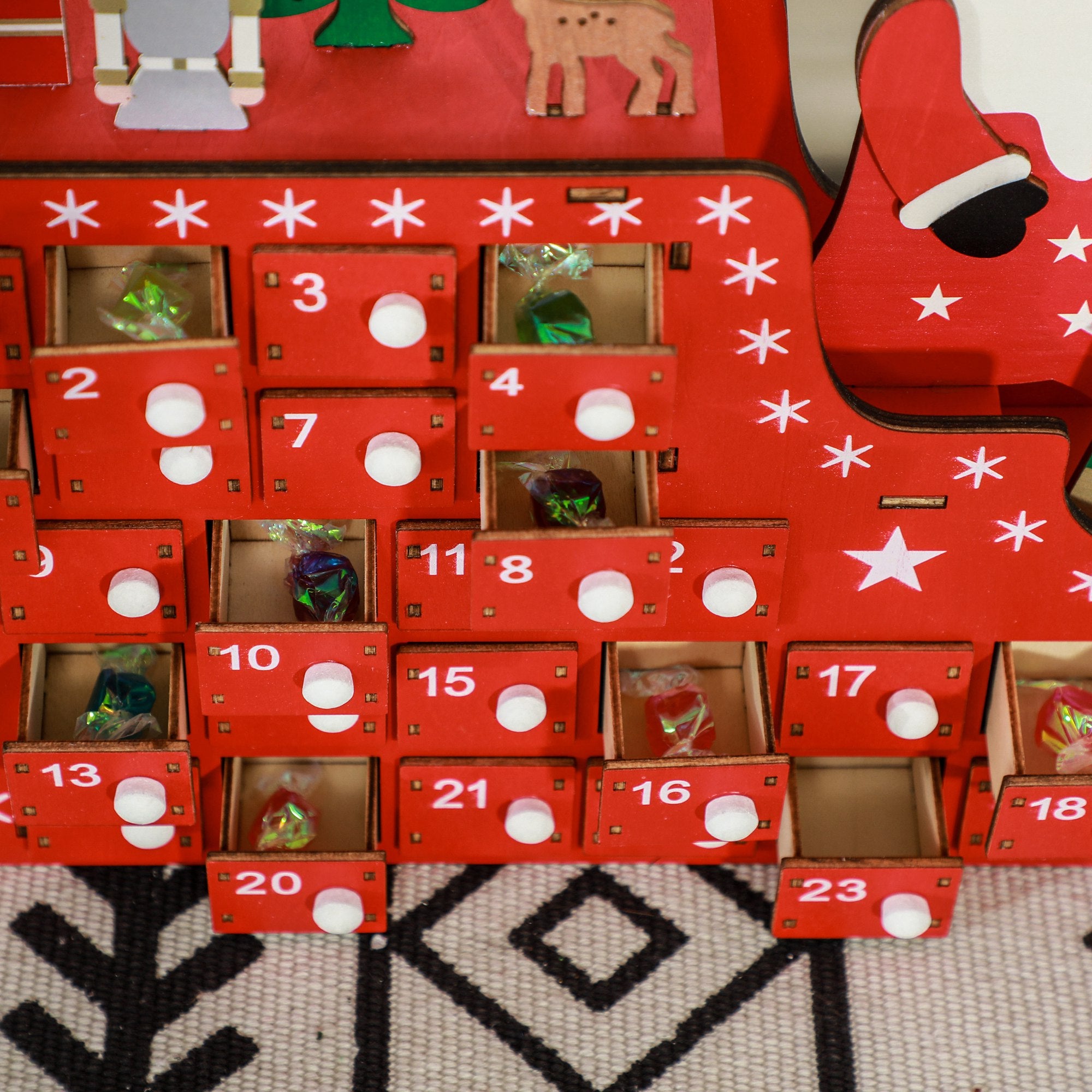 HOMCOM 24-Drawer Reusable Santa Sleigh Christmas Advent Calendar - North Peak Garden Furniture