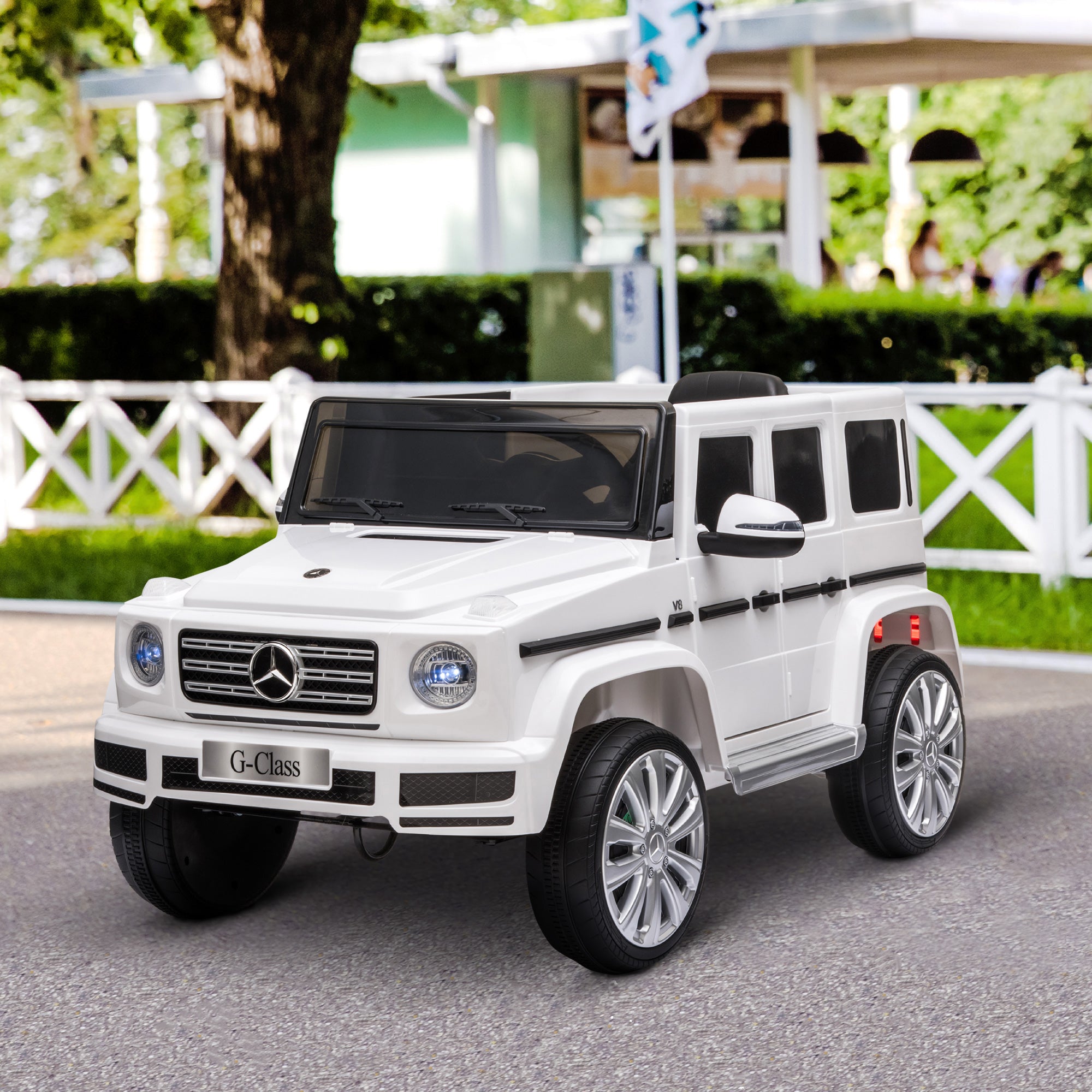 HOMCOM Mercedes Benz G500 Licensed 12V Kids Electric Ride On Car  Toy with Parental Remote Control Battery-powered 2 Motors Music Lights MP3 for 3-8 Years Old White