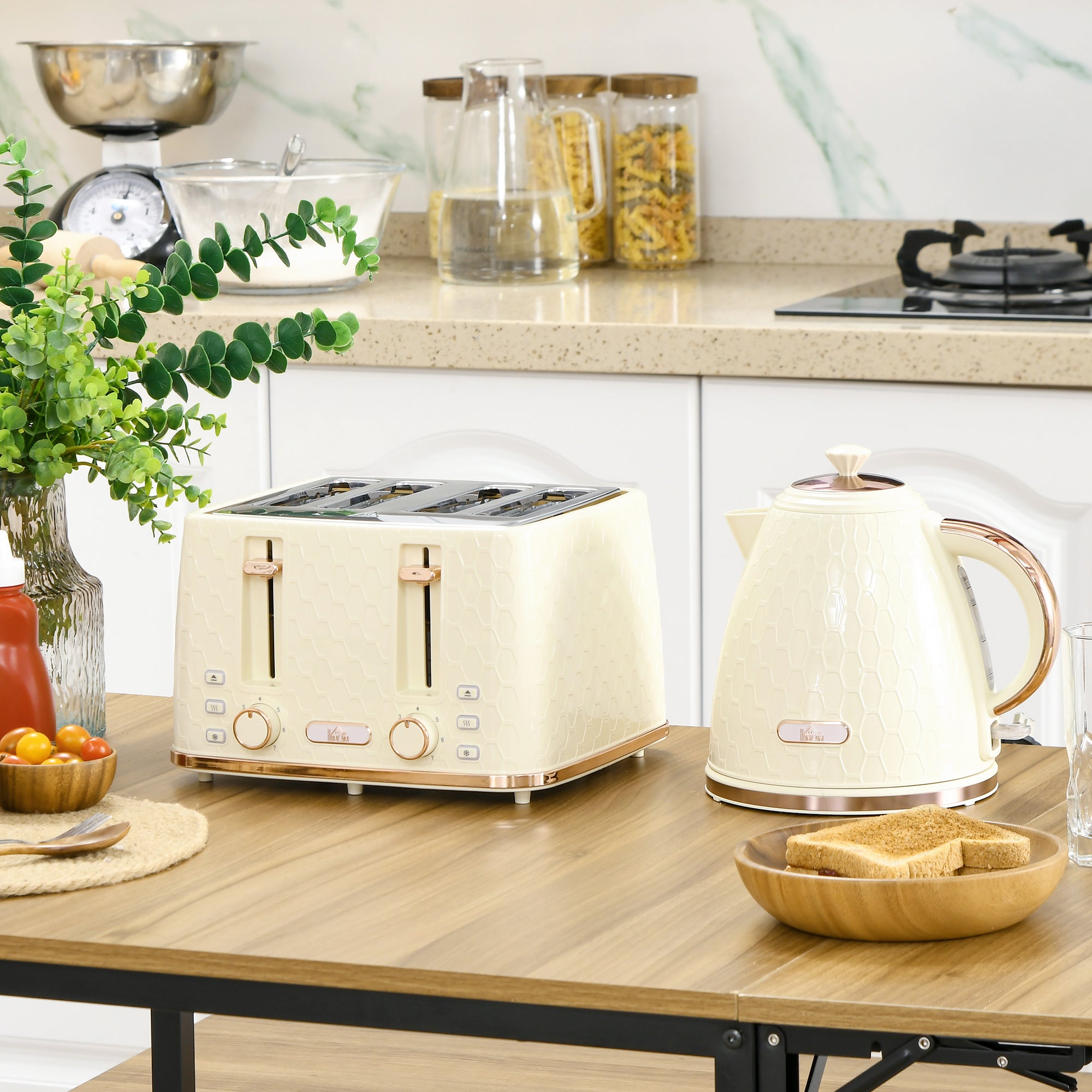 HOMCOM Kettle and Toaster Set, 1.7L 3000W Fast Boil Jug Kettle with Auto Shut Off, 4 Slice Toaster with 7 Level Browning Controls & Crumb Tray, Beige - North Peak Garden Furniture
